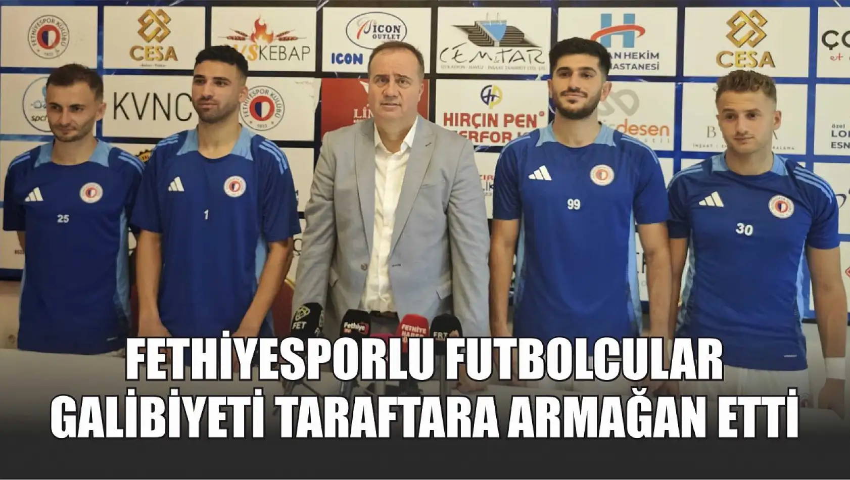 Fethiyesporlu Futbolcular Galibiyeti Taraftara Armağan Etti