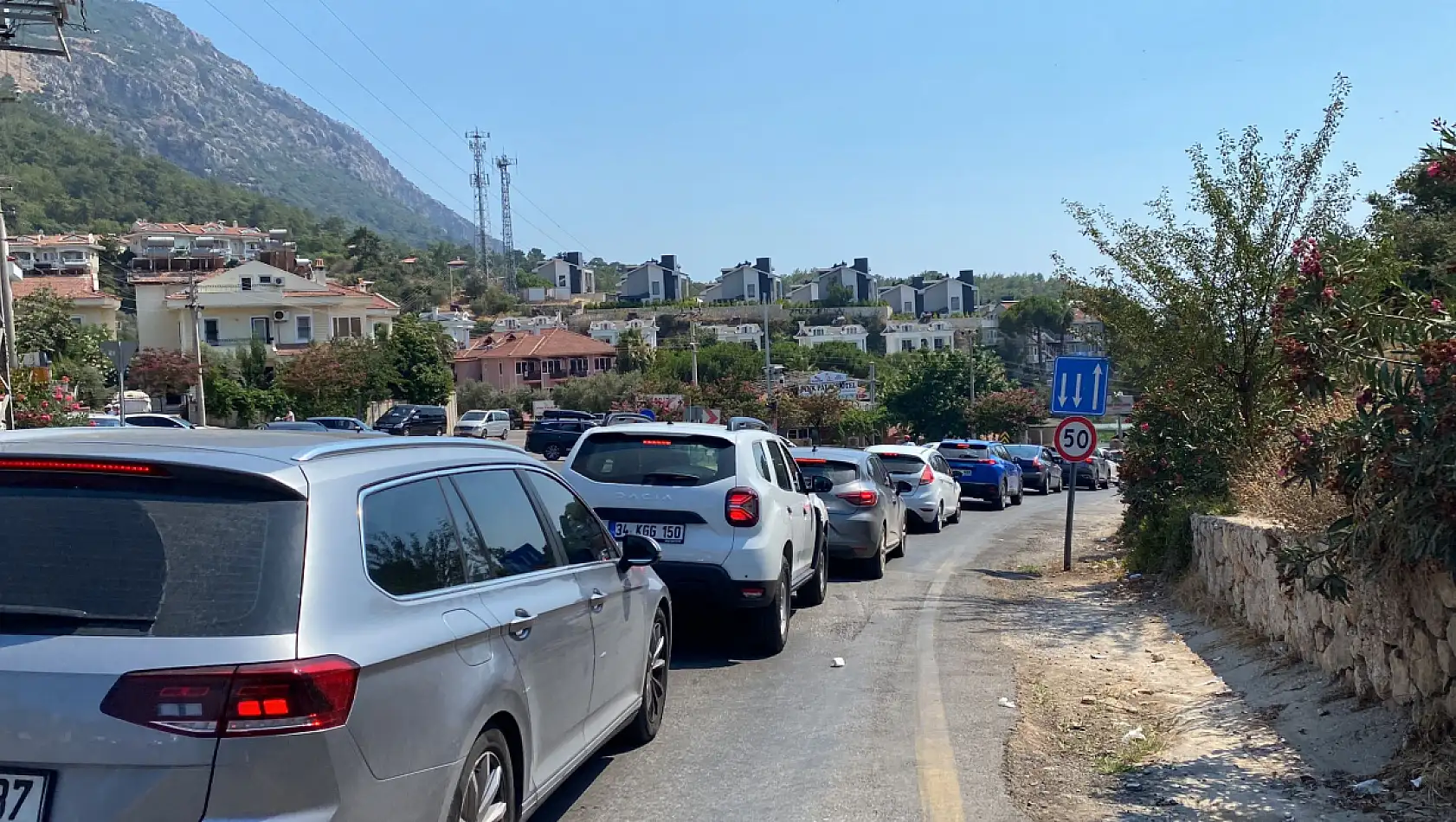 Fethiye Ölüdeniz'de Trafik, Bayram Günlerini Aratmıyor