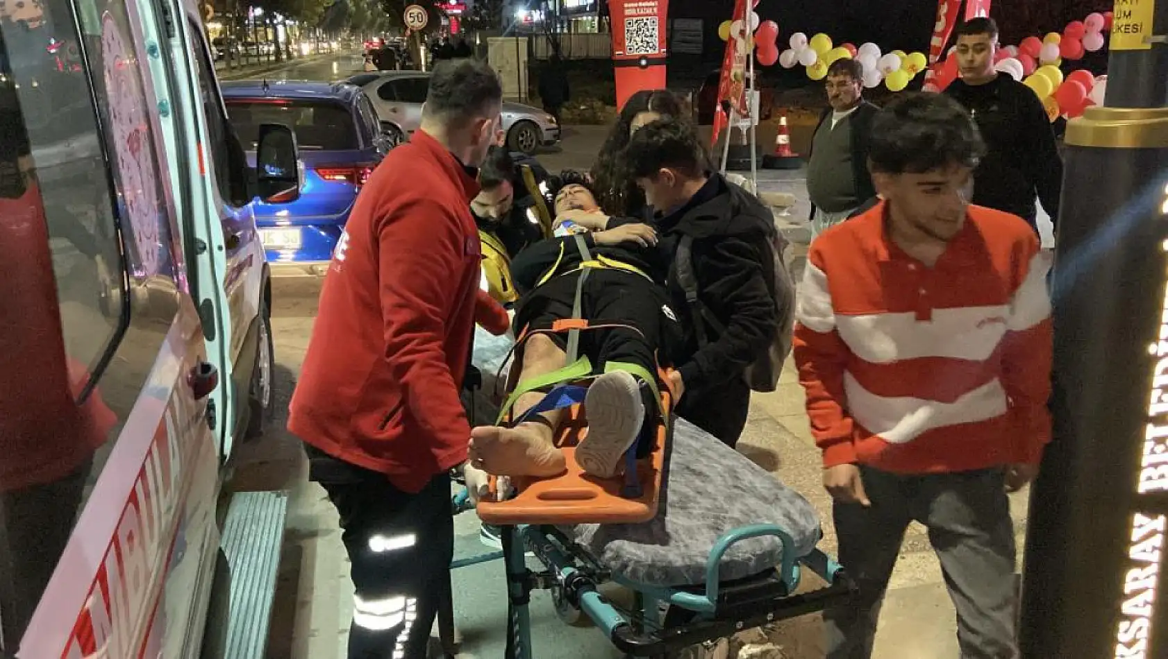 Otomobil motosiklete çarptı: 1 yaralı