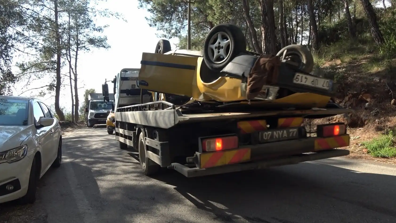 Direksiyon Hakimiyetini Kaybeden Otomobil Takla Attı : 1 Yaralı