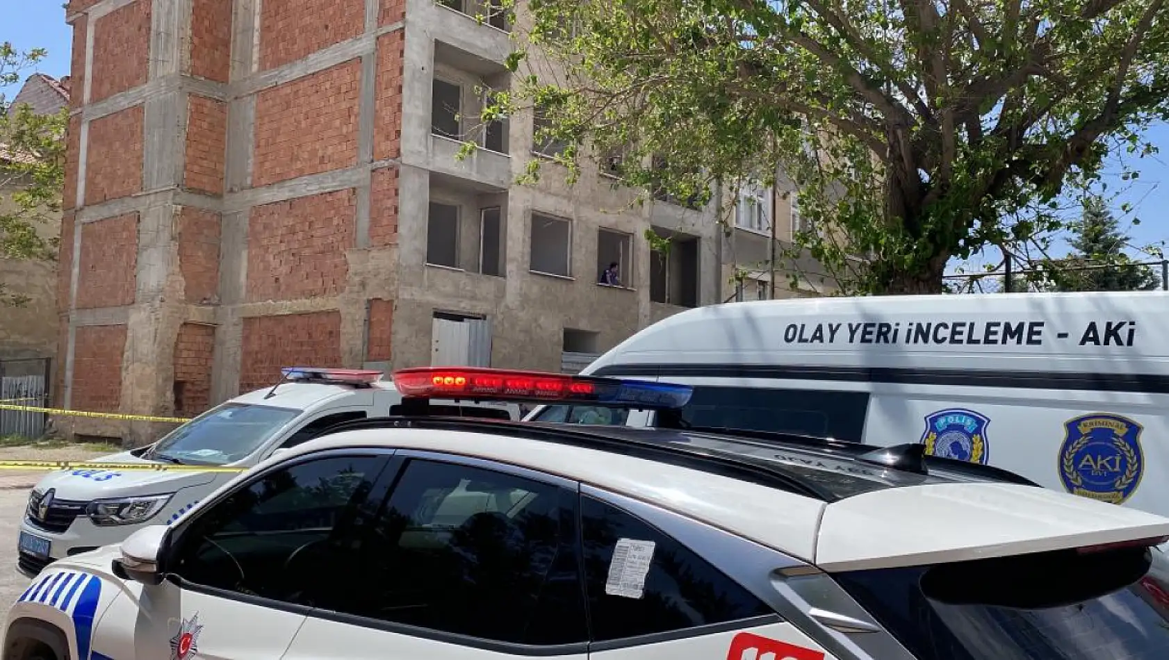 İnşaatta erkek cesedi bulundu