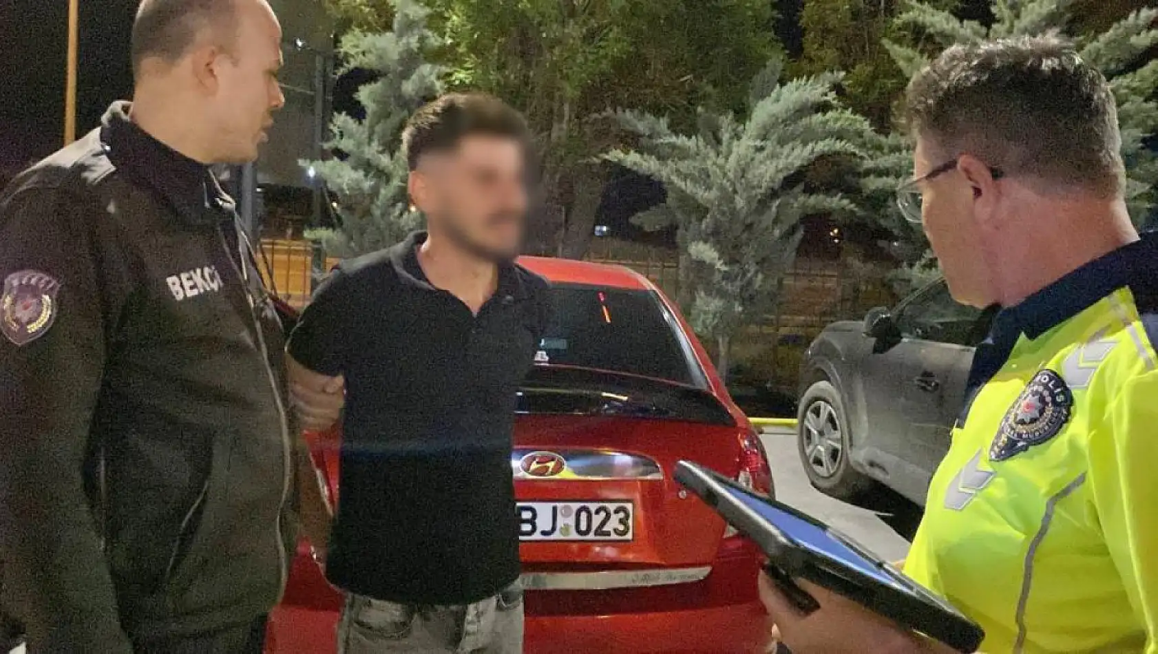 Yasal sınırın 5 katı üzerinde alkollü yakalandı, 'Asgari ücretle çalışıyorum' dedi