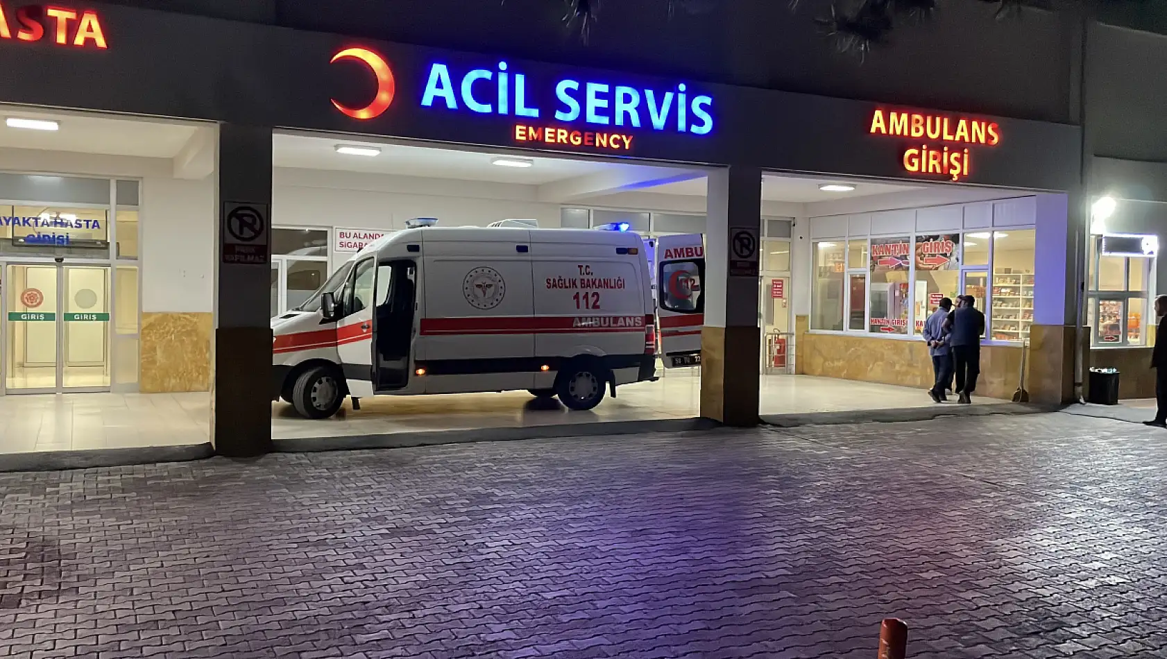 Kan donduran olay: Kardeşini öldürdü, diğer kardeşi ve kendi oğlunu yaraladı