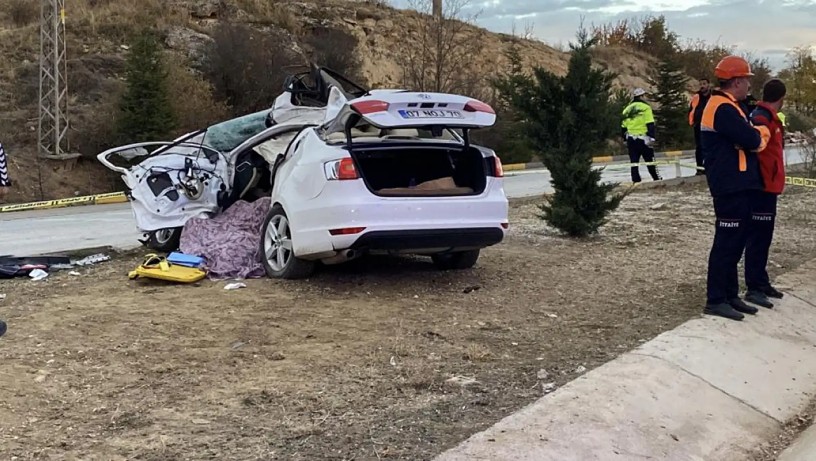 Burdur-Antalya Karayolu'nda Feci Kaza: Kavşakta Tır ile Otomobil Çarpıştı, Bir Kişi Hayatını Kaybetti