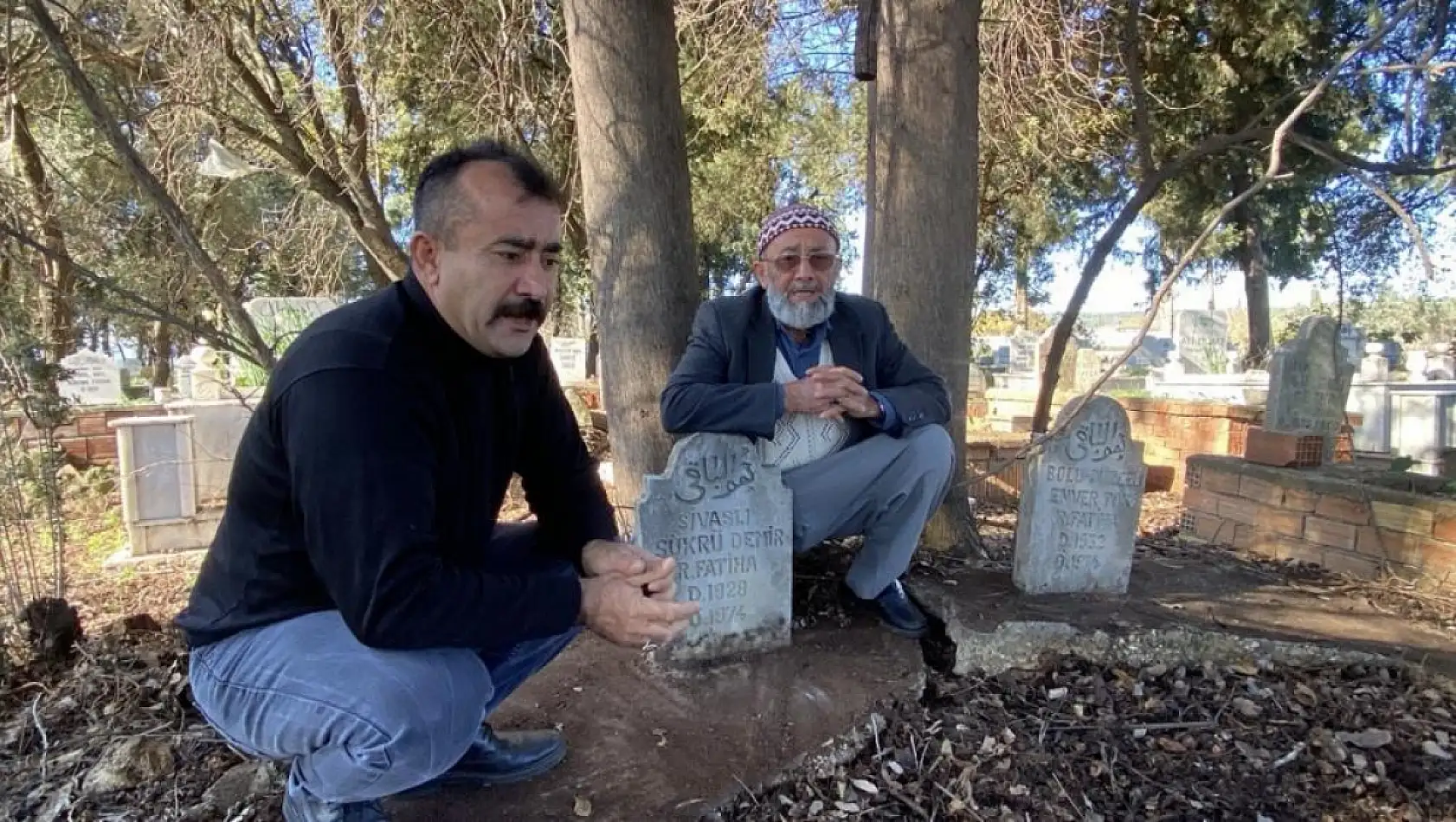 50 yıl önce hayatını kaybeden iki tarım işçisinin mezarları sahiplerini bekliyor