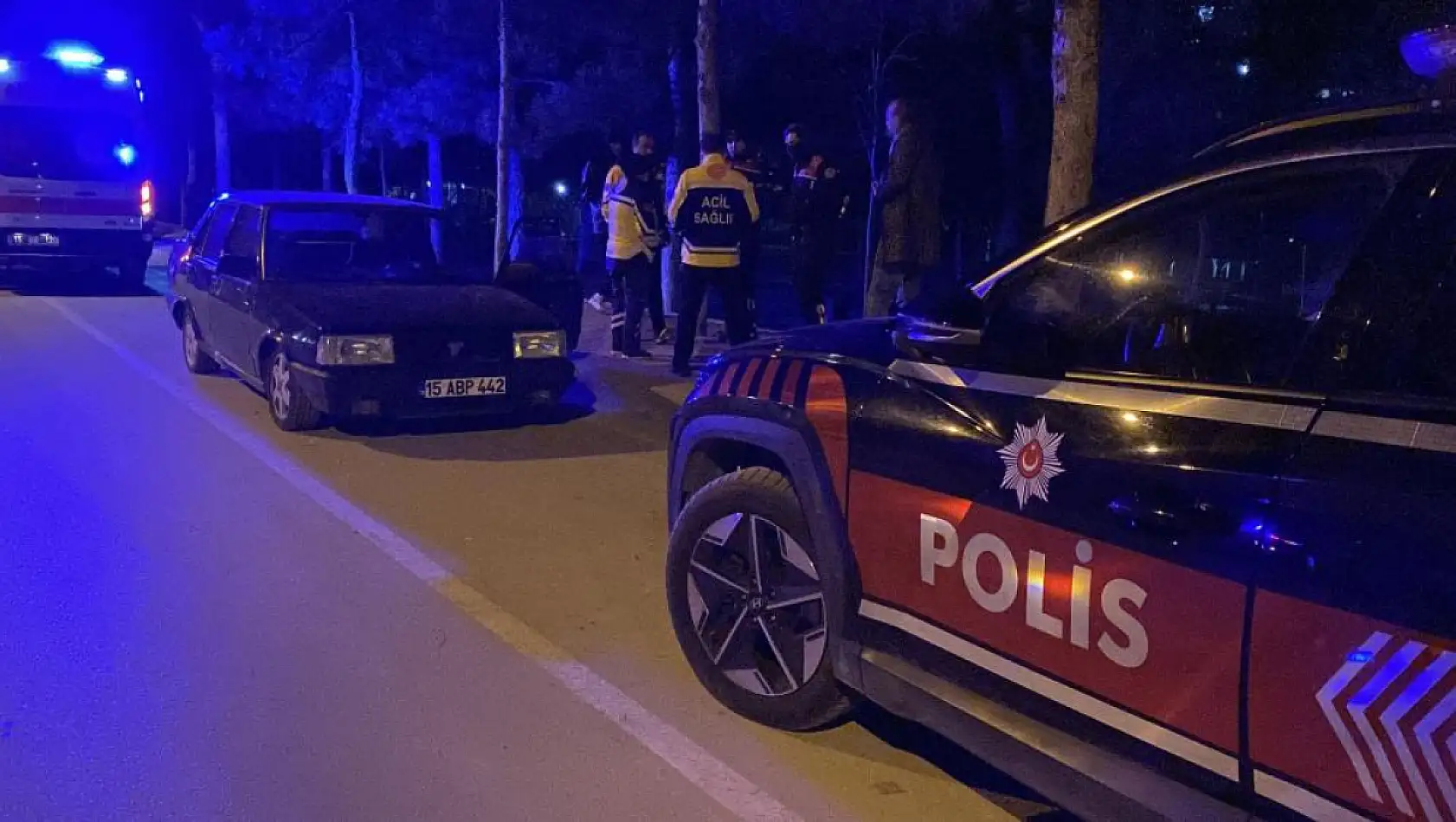 17 yaşındaki gençlerin kavgası kanlı bitti: 2 yaralı