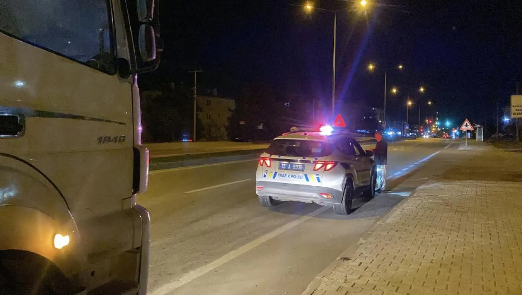 Burdur-Fethiye Yolunda Kovalamaca: Tır Sürücüsüne 80 Bin Lira Ceza