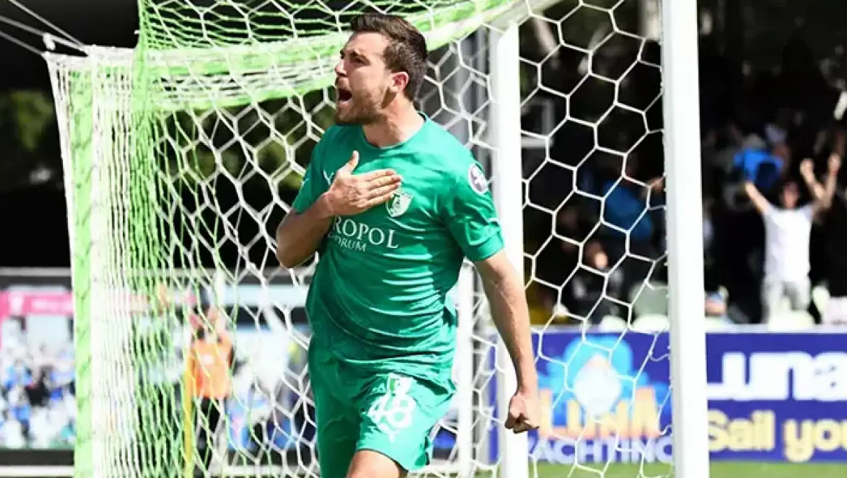 Bodrum FK'nın yıldız oyuncusu Celal Dumanlı sakatlandı