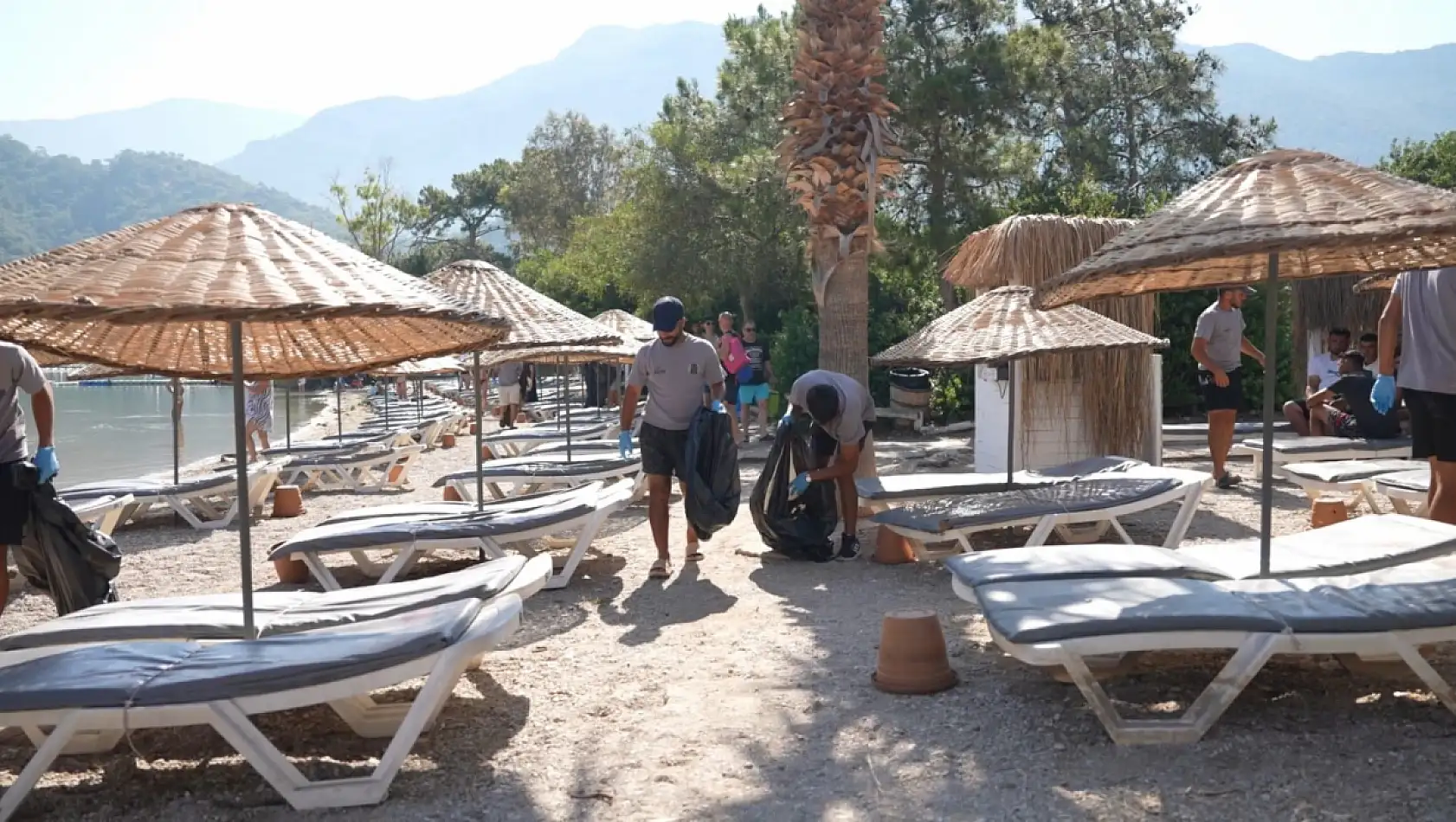 Fethiye Ölüdeniz Kumburnu Plajı'ndan Dünya Çevre Günü'ne anlamlı destek