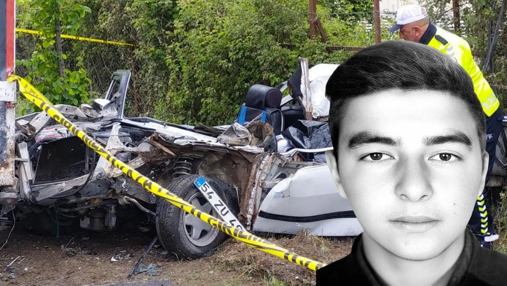 Kazada park halinde kamyona arkadan çarpan Tofaş marka araç parçalanarak genç sürücüye mezar oldu