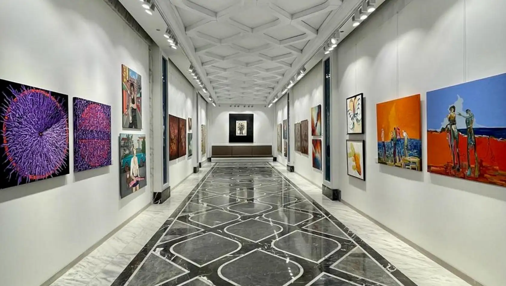 MAJI Art Gallery Art Project açılıyor