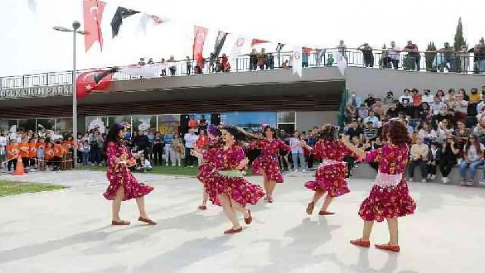 Menteşe'de Dünya Dans Günü coşkusu