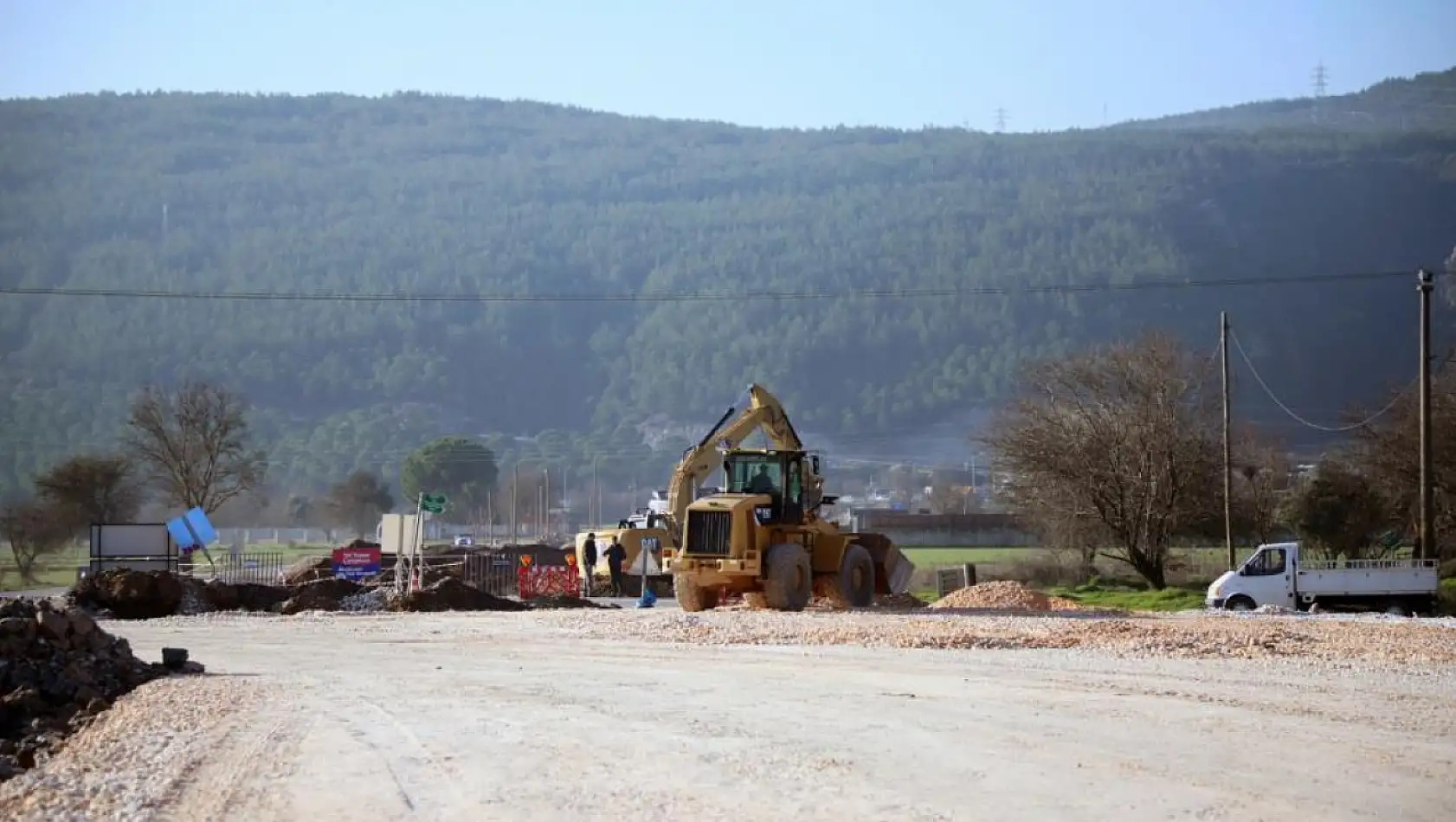 Menteşe Otogar Kavşağında Yol Çalışmaları Hızla İlerliyor