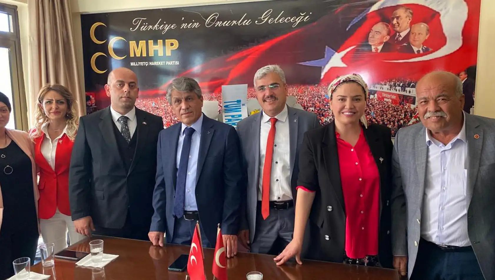 MHP ilçe teşkilatı bayramlaştı