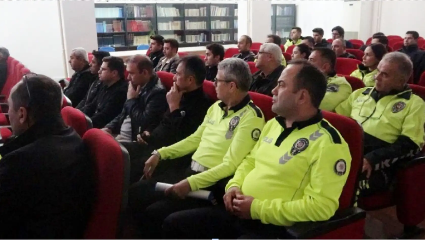 Muğla'da trafik polislerine eğitim