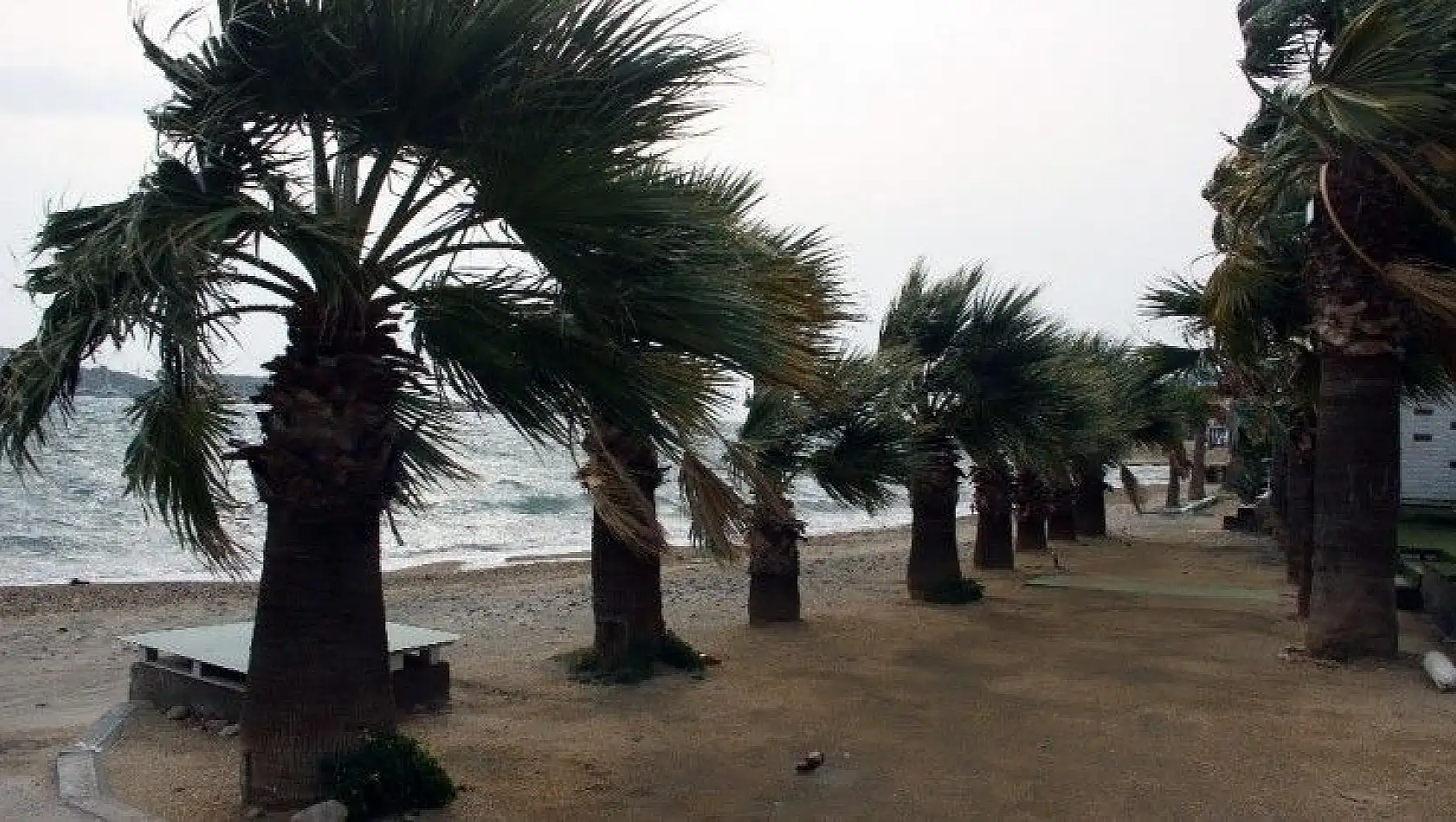 Muğla için denizlerde fırtına, karada yağmur uyarısı