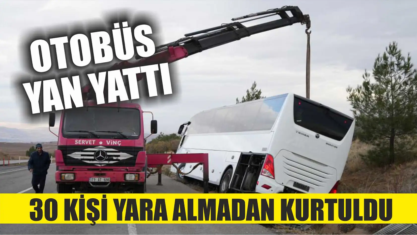 Otobüs yan yattı: 30 kişi yara almadan kurtuldu