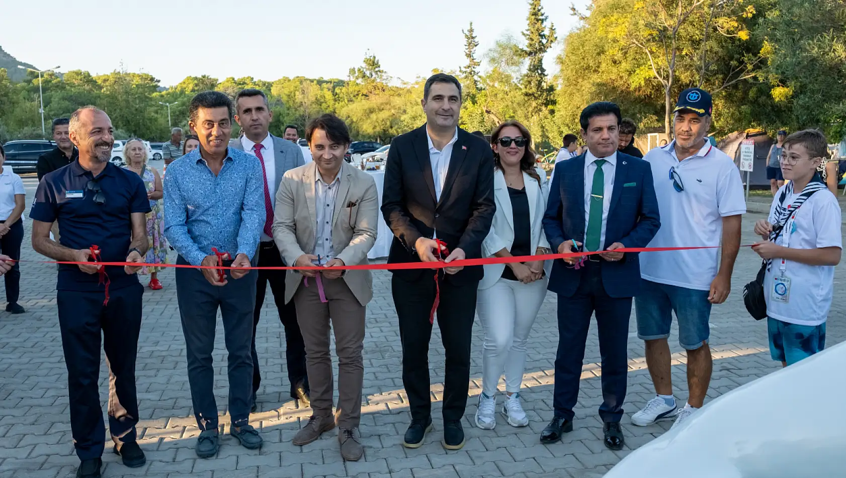 Sargerme'ye nesli tehlike altında olan 'Keşiş Foku' heykeli