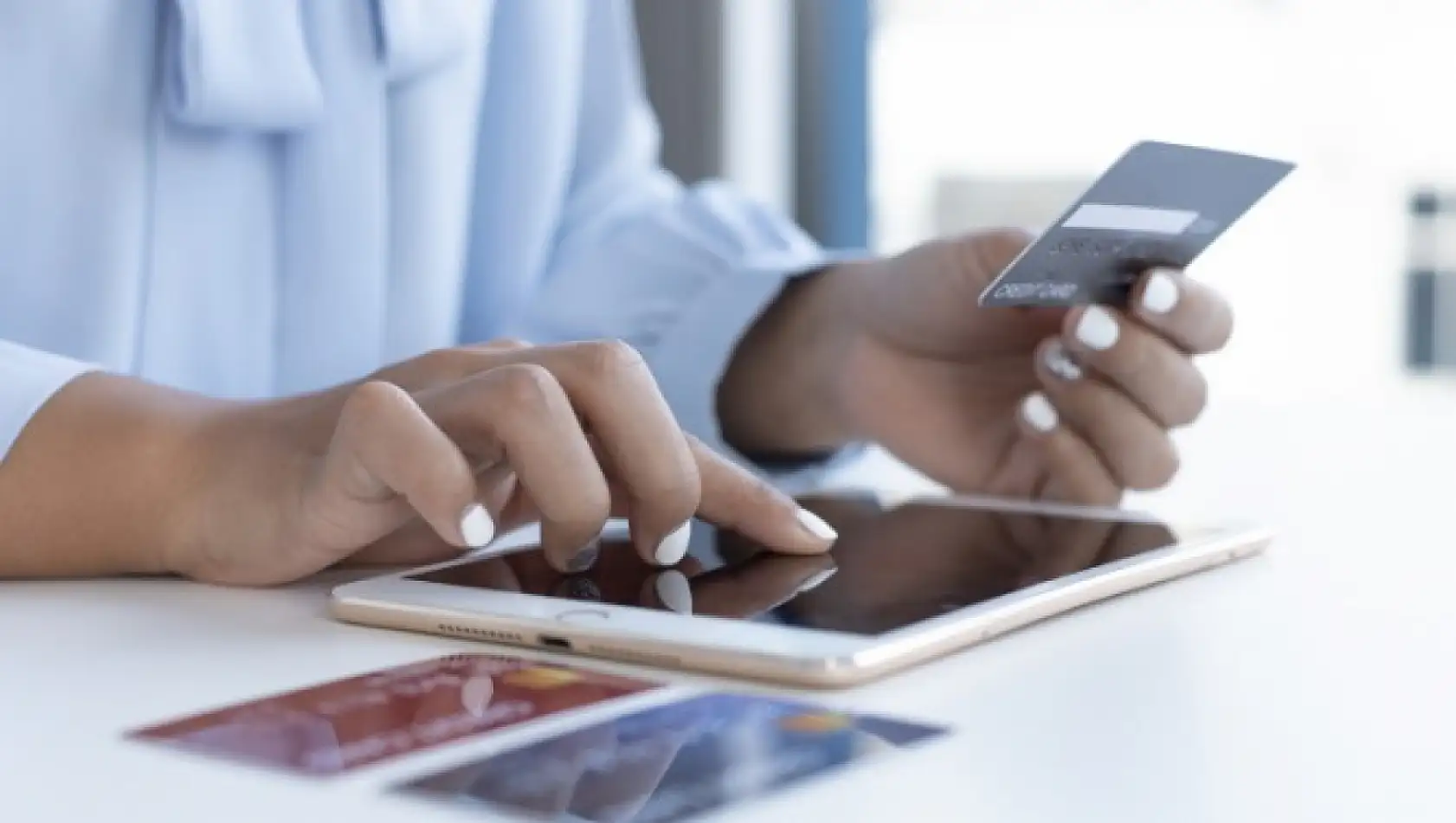 Kredi kartlarına yeni uygulama, taksitten sonra sıra nakit avansta