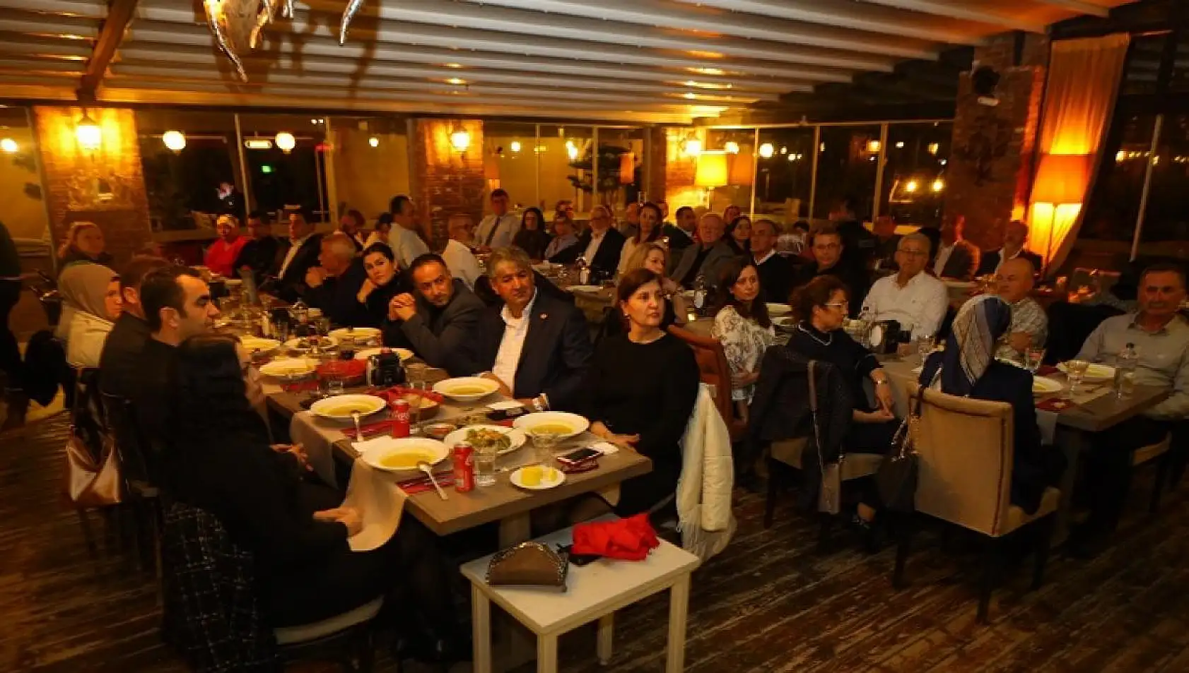 Saatcı, Meclis Üyesi Adaylarıyla Yemekte Buluştu