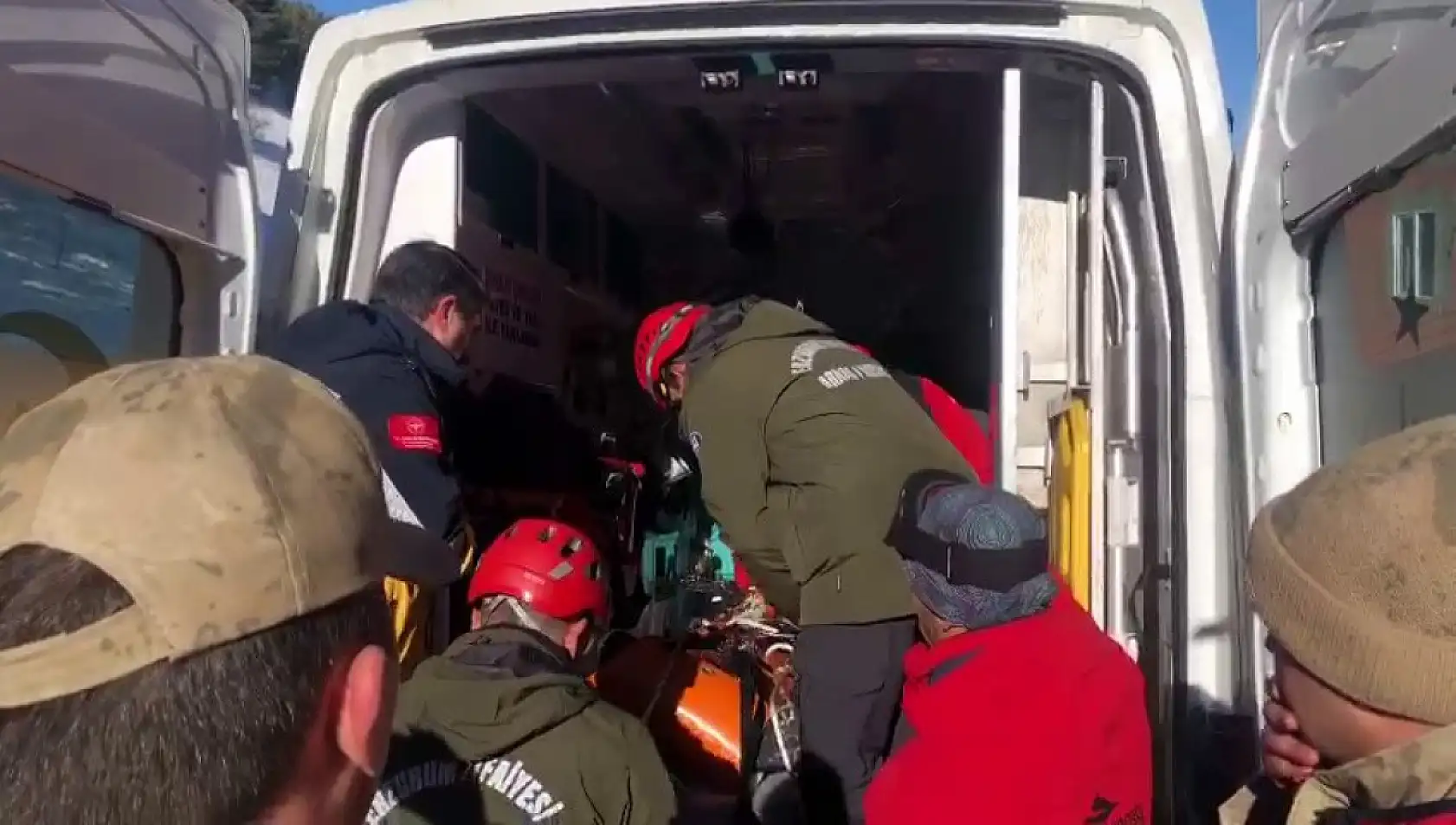 Palandöken'de çığ düştü: 1 ölü, 3 yaralı