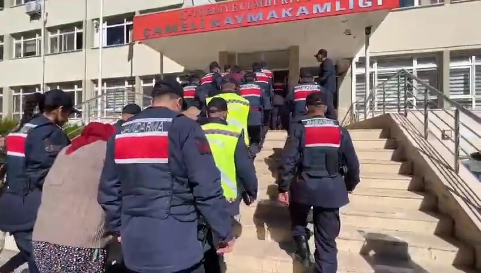 Denizli, Aydın ve Muğla'da 5 Milyonluk Kablo Hırsızlığı Şebekesi Çökertildi