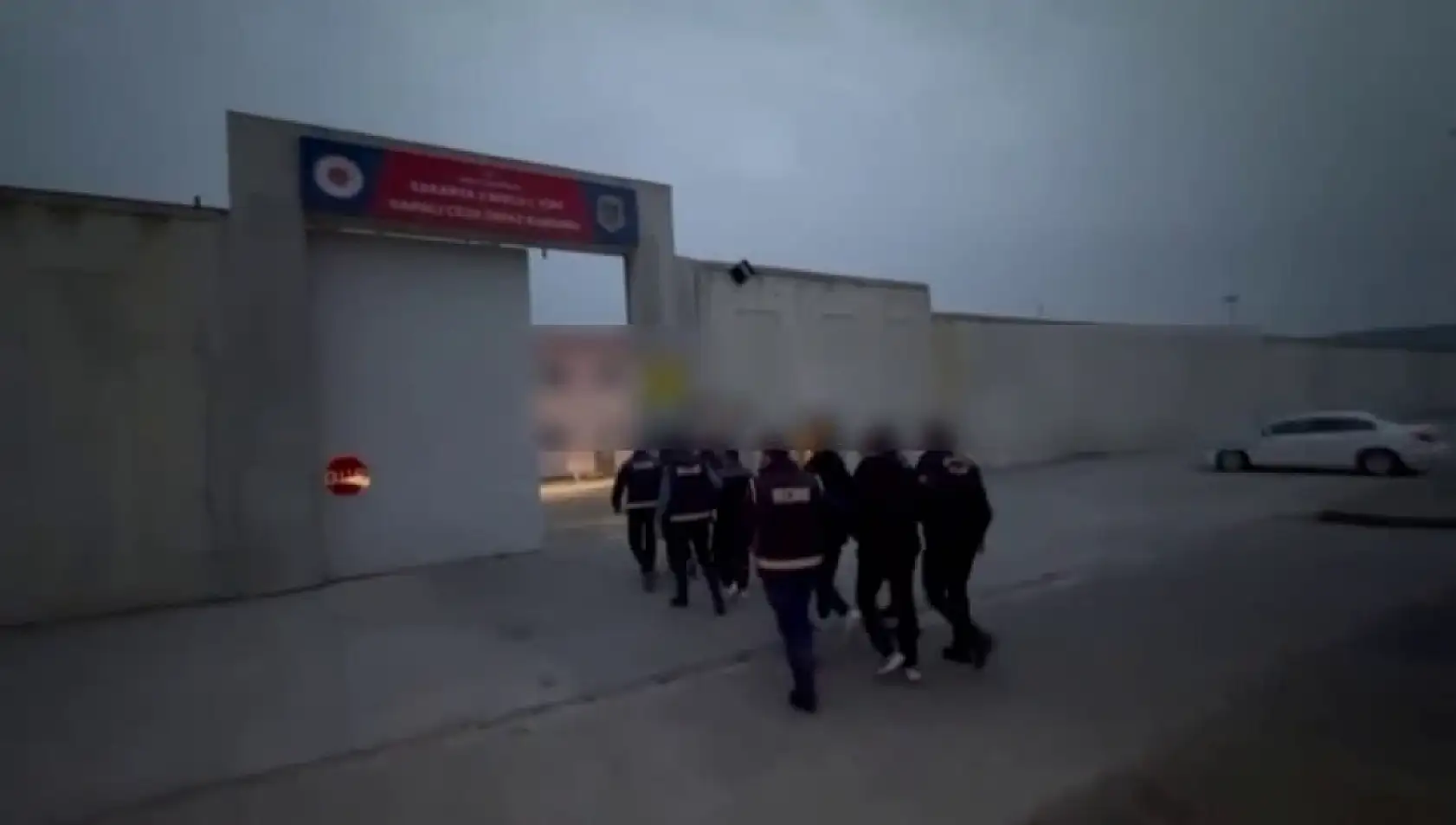 Polis zamanla yarıştı, silahlı hesaplaşma son anda önledi: 4 tutuklama