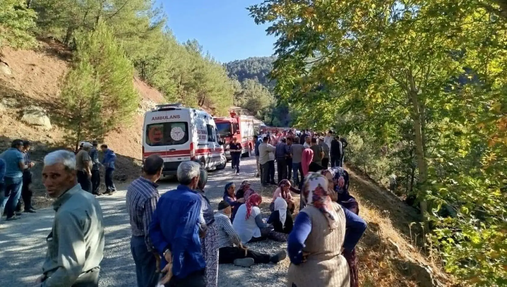 Feci traktör kazası: Dede hayatını kaybetti, torunu ağır yaralandı