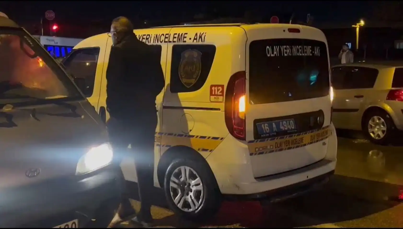 Otomobiliyle seyir halindeyken başından vuruldu