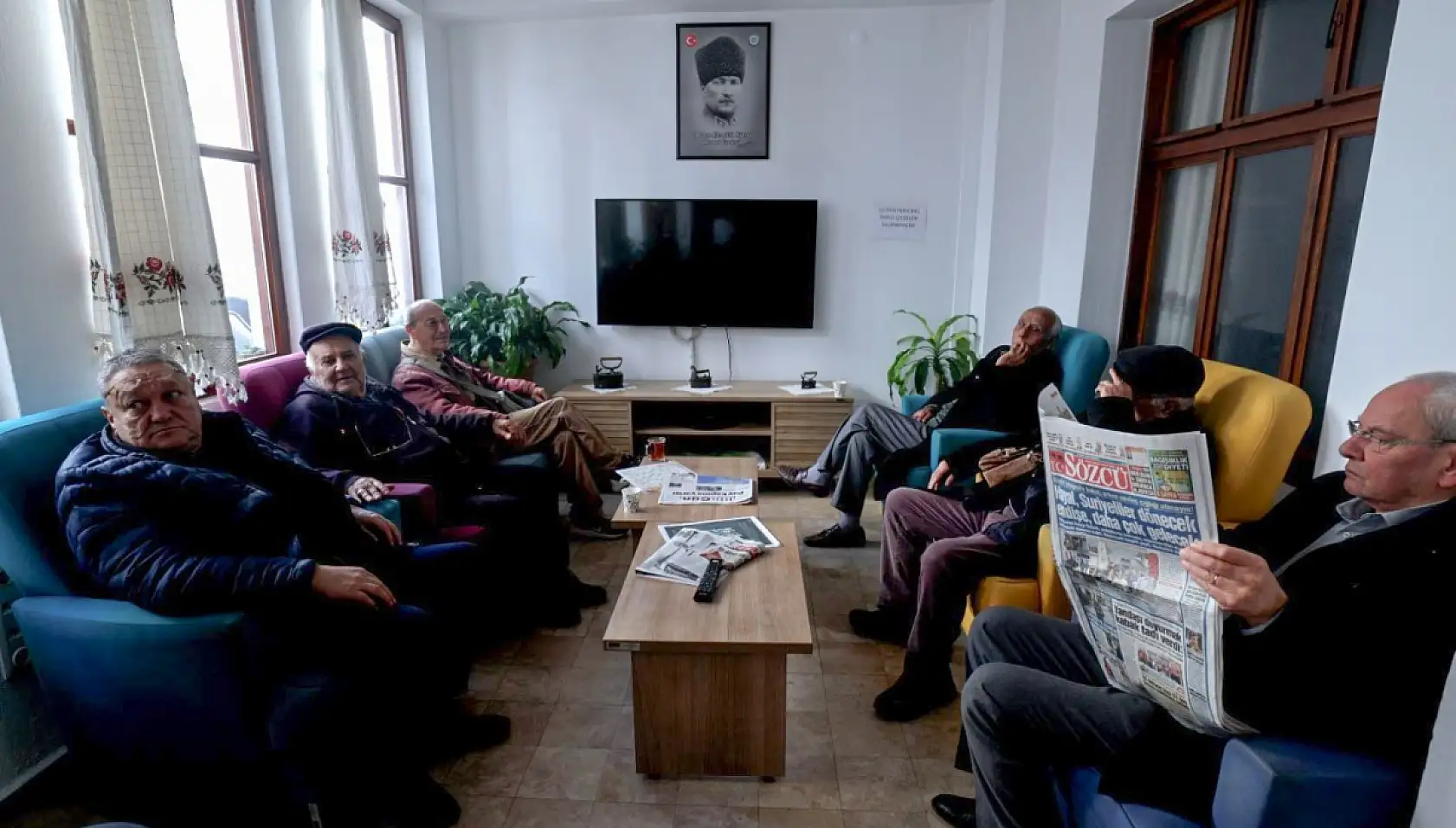 Muğla'da 77'lik Çınardan Eğitimde 100'lük Başarı