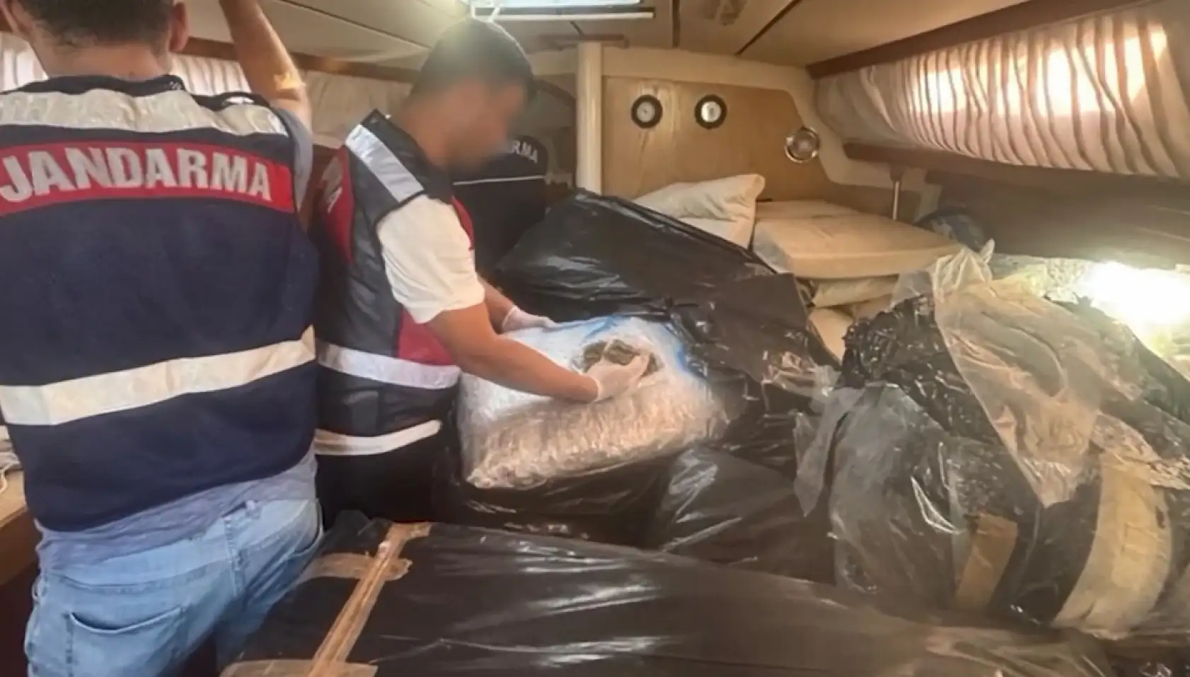 Muğla açıklarında dev uyuşturucu operasyonu