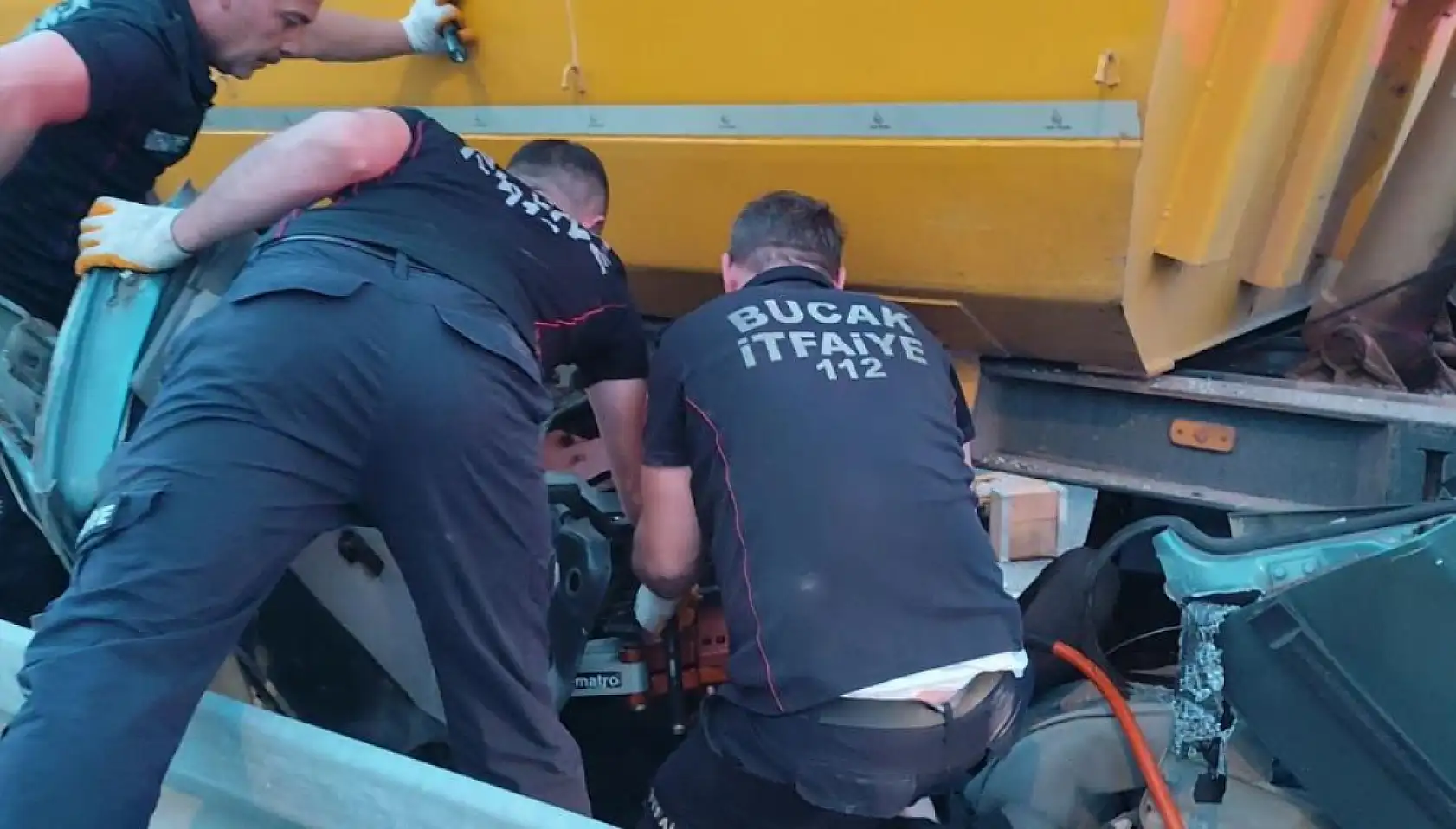 Antalya-Burdur Karayolu'nda feci kaza: 18 yaşındaki sürücü hayatını kaybetti