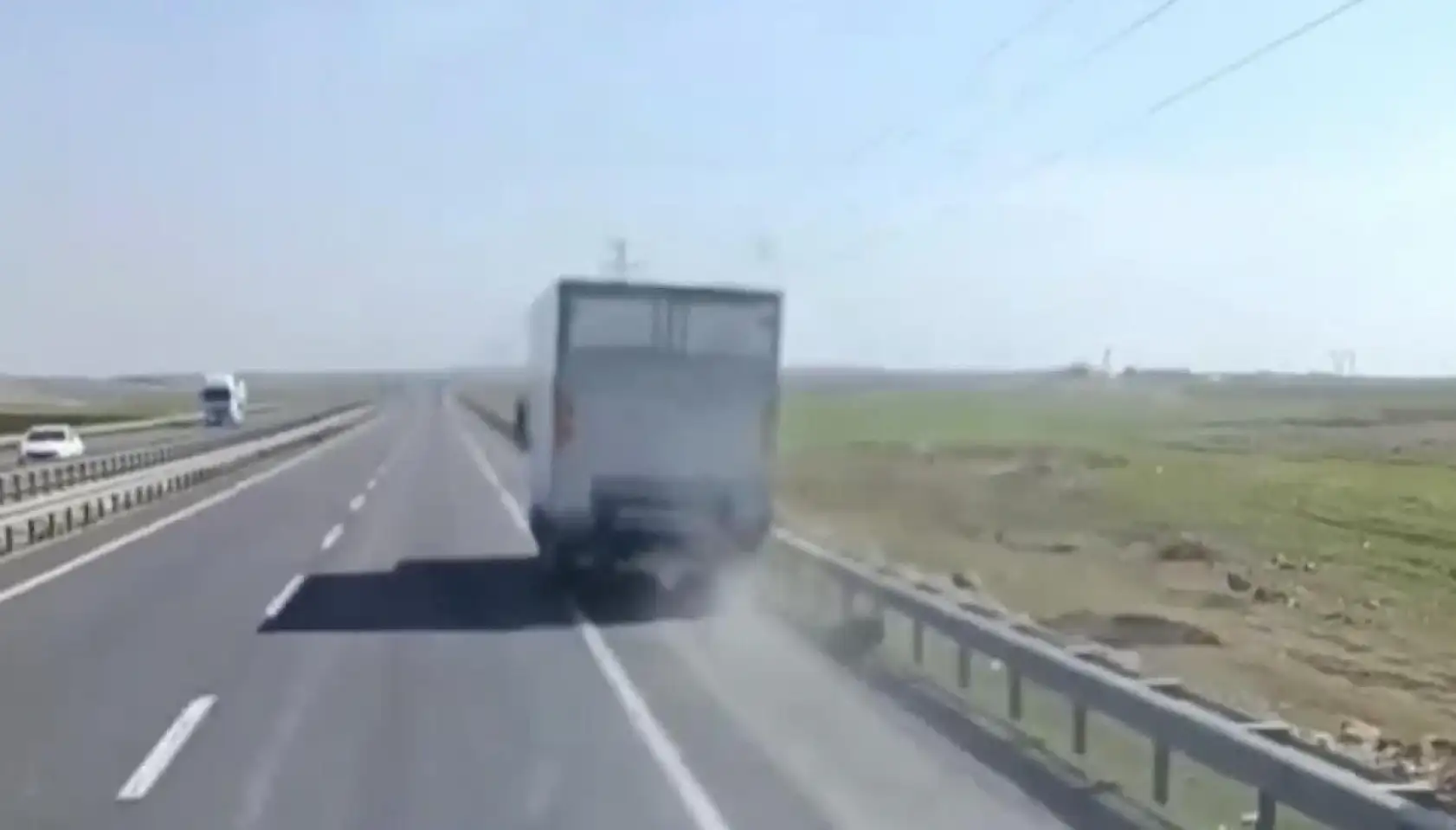 Kaza yapmasın diye kamyoneti kilometrelerce takip eden sürücü konuştu