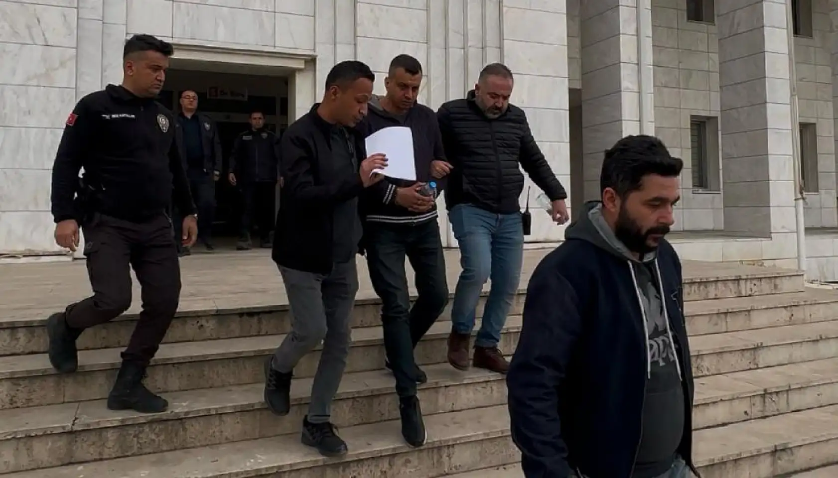 Milas'ta oto galeri önündeki cinayetin faili tutuklandı