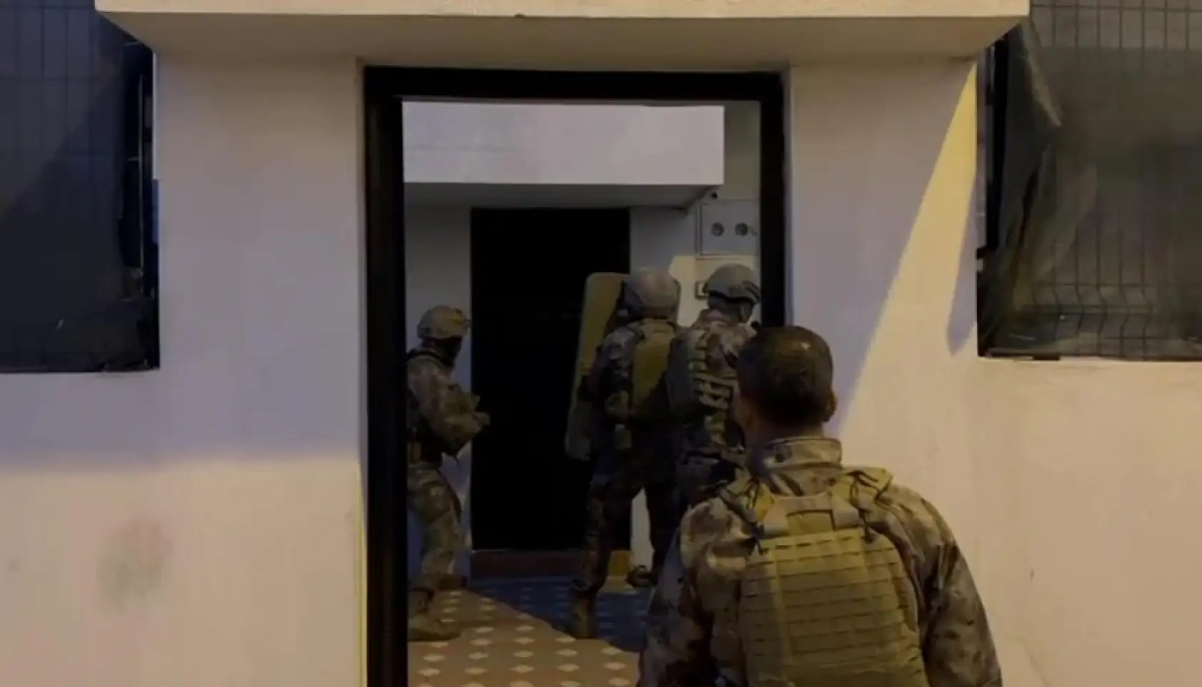 Muğla'nın da Aralarında Olduğu 6 İlde Silah Kaçakçılığı Şebekesi Çökertildi: 11 tutuklama