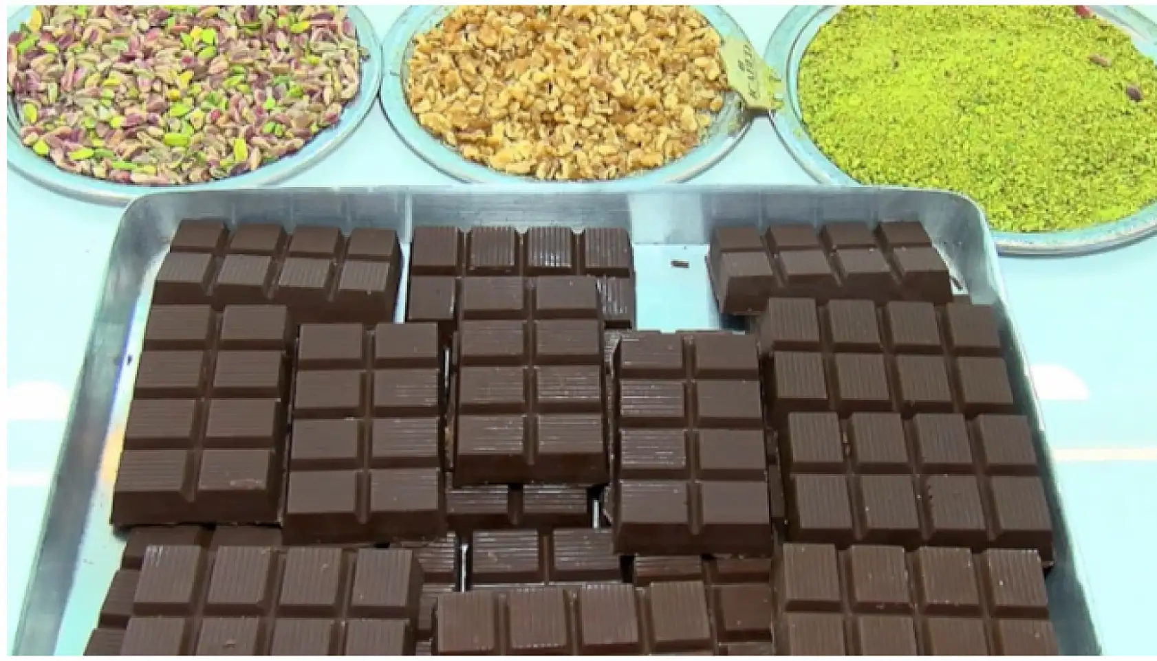 Fethiye'de kuruyemiş esnafından açıklama: 'Dubai çikolatası Antep fıstığı fiyatını etkilemedi'