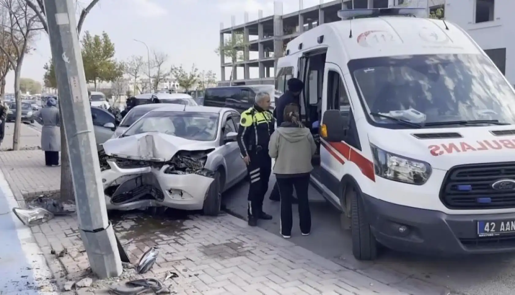 Kaza yapan sürücü telefonda 'ben ne yapacağım' dedi, şok geçirdi