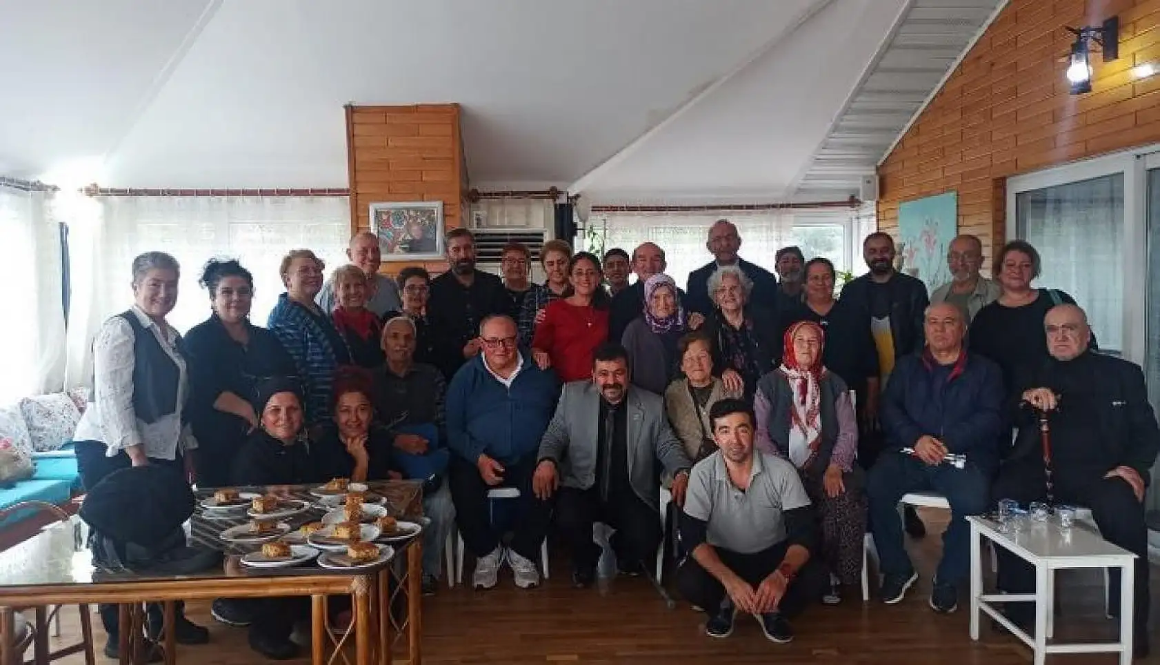 Fethiye Huzurevi sakinleri yılbaşını erken kutladı