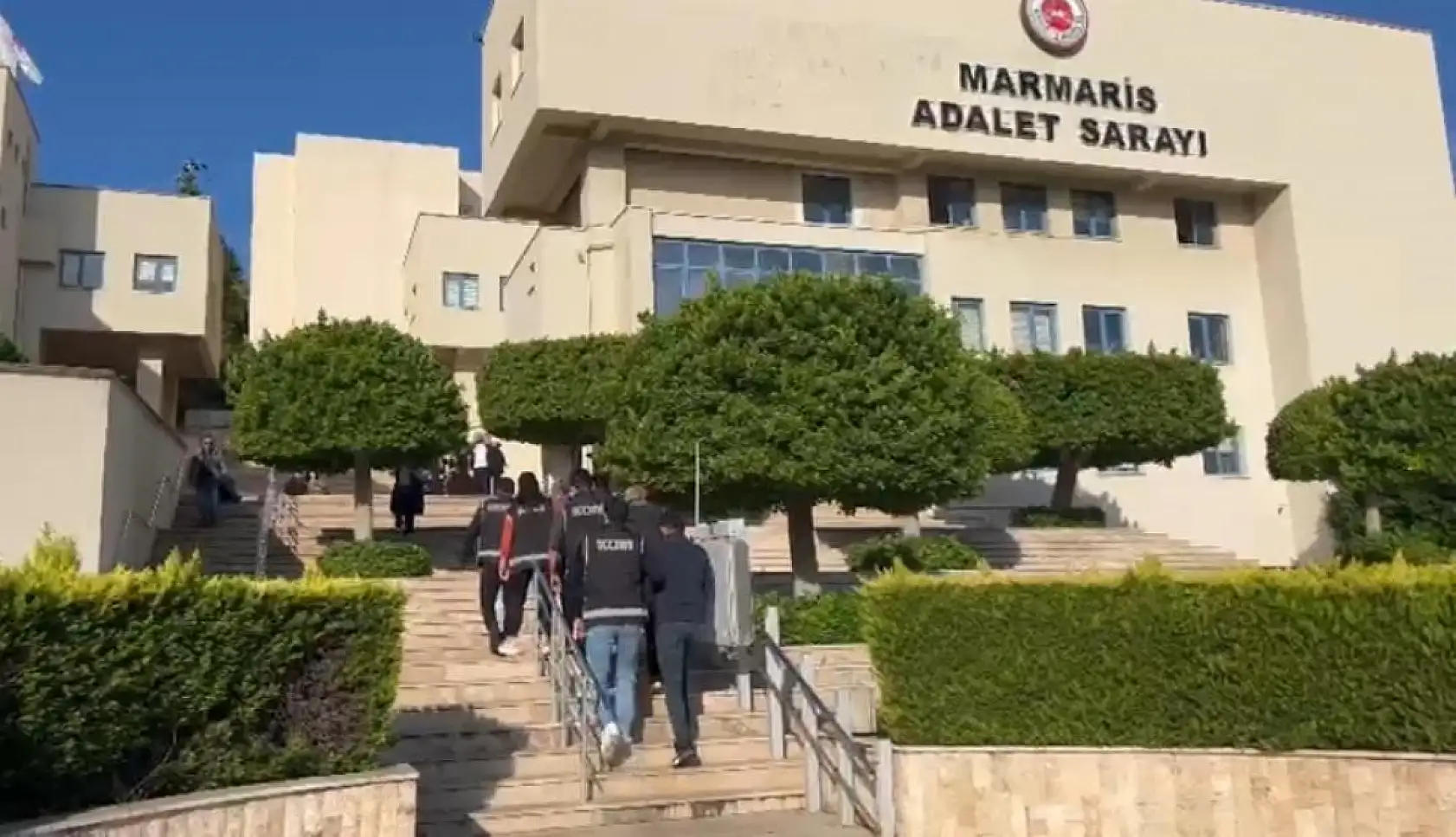 Marmaris'te örgütlü tefecilik operasyonu: 4 kişi tutuklandı