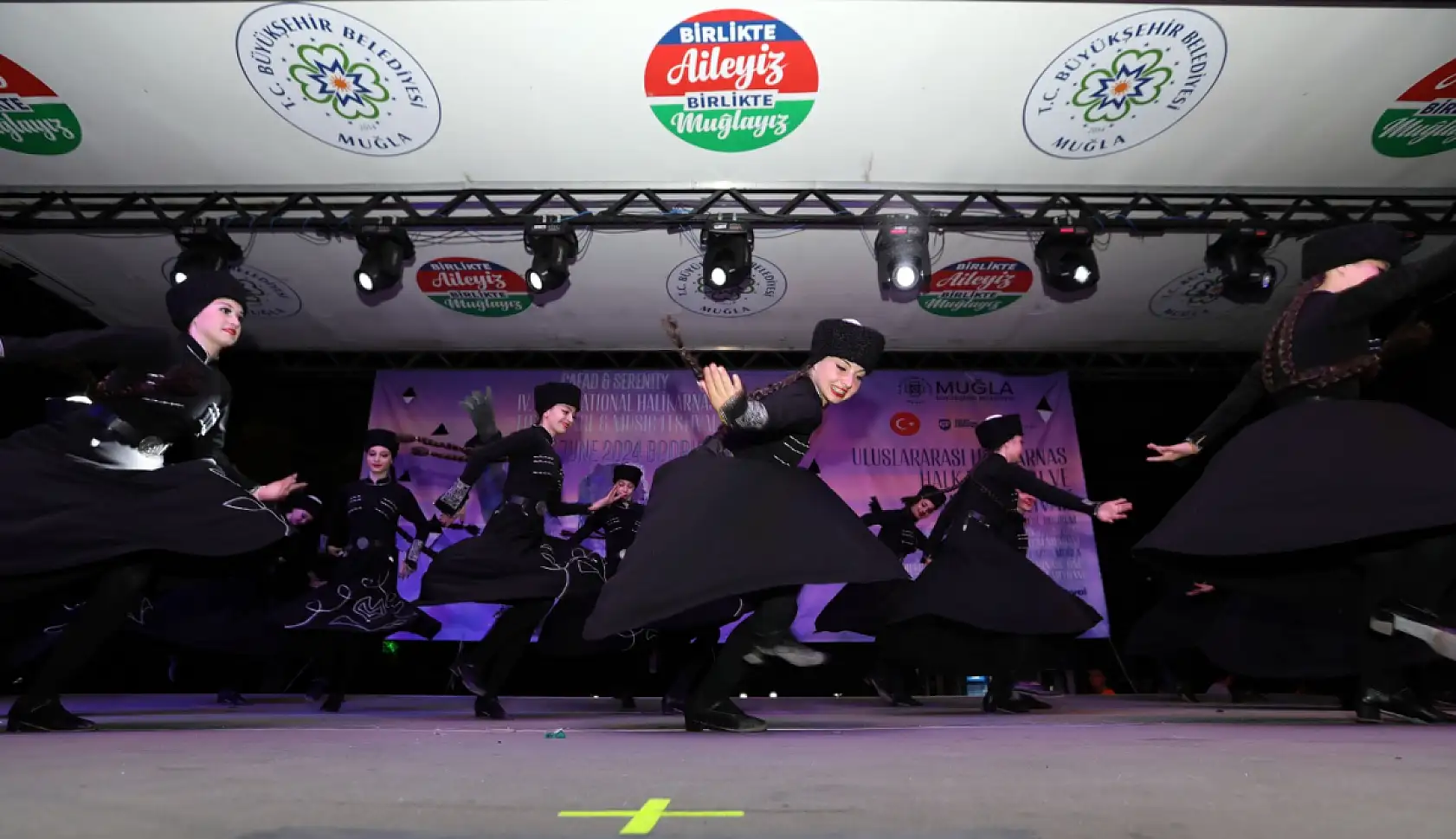 4. Uluslararası Halikarnas Halk Dansları ve Müzik Festivali Coşkuyla Kutlandı