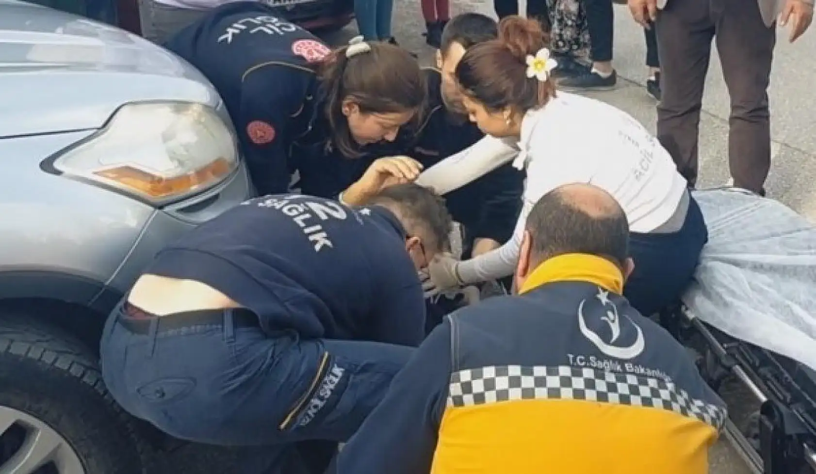 Kazada yaralan arkadaşını bırakıp kaçtı