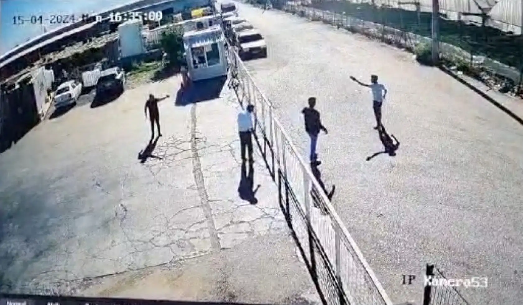 Mesai arkadaşını minibüsle öldürdü, mahkemede şok itiraf