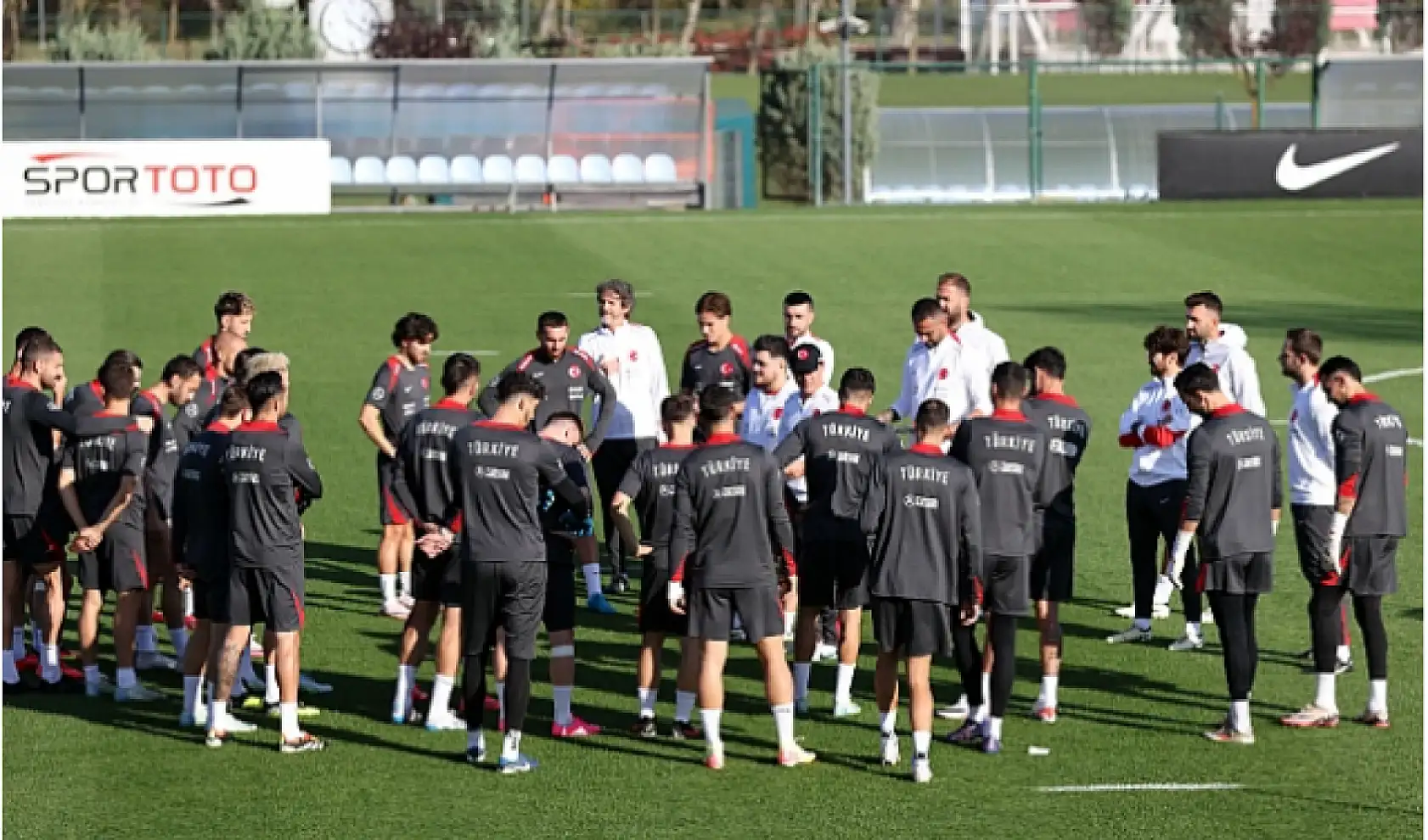 A Milli Futbol Takımı, Karadağ maçı hazırlıklarını tamamladı