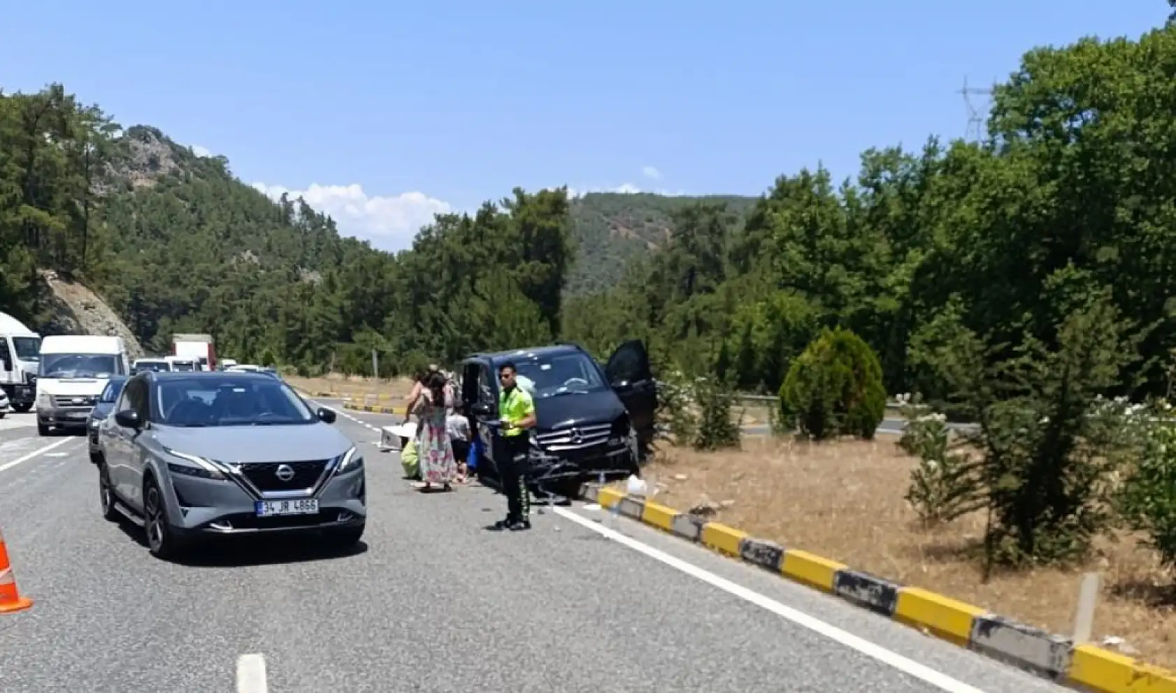 Marmaris yolunda feci kaza: 7 yaralı