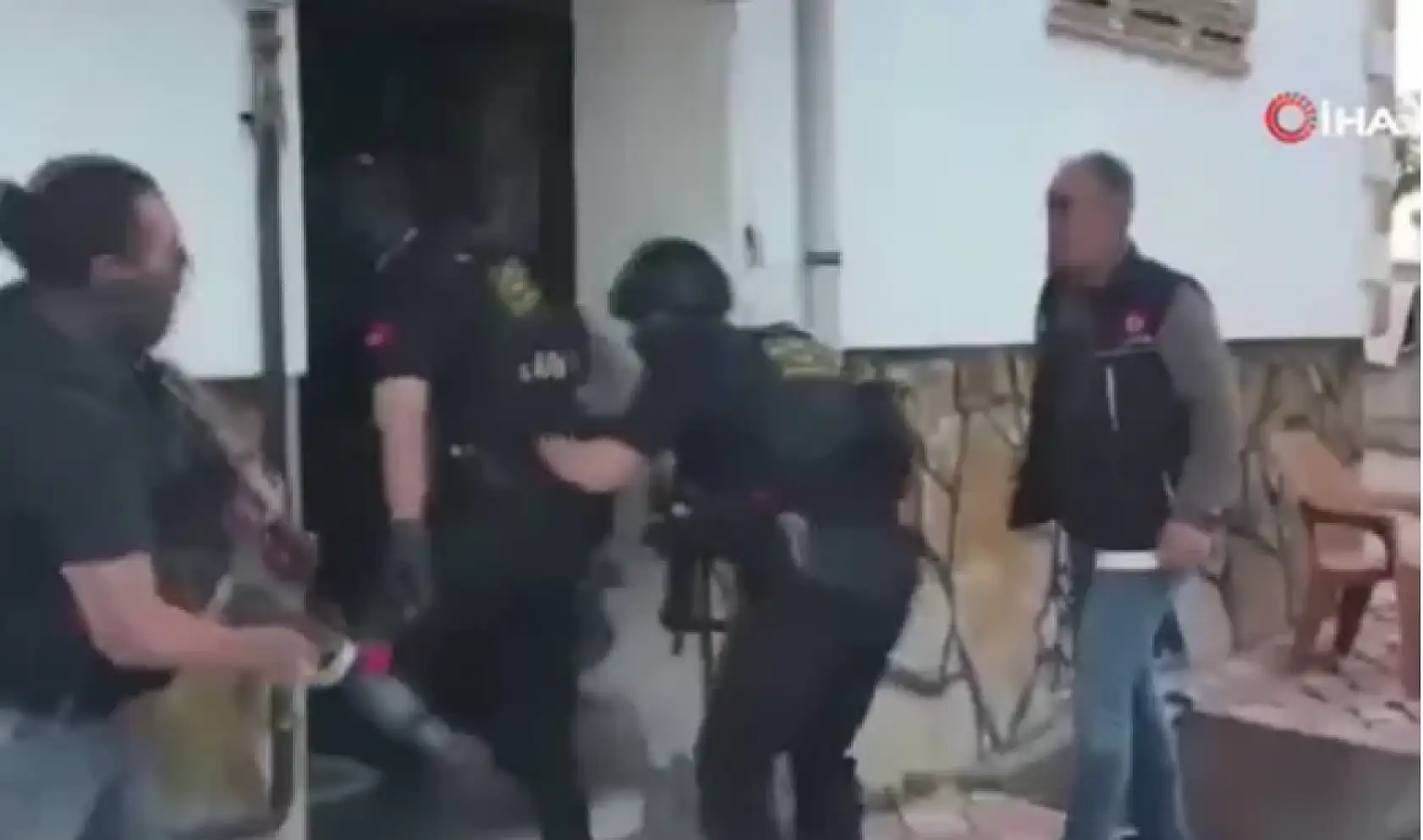 Muğla Dahil 70 İlde Dev Uyuşturucu Operasyonu: 940 Şüpheli Yakalandı