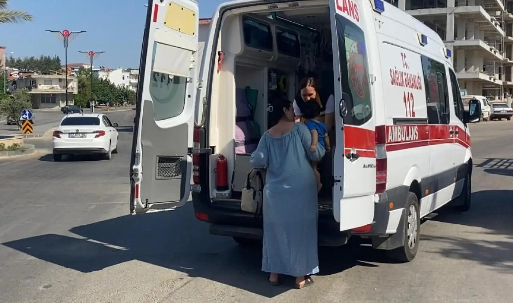 1,5 Yaşındaki Bebek Kazada Yaralı: Anne Gözyaşlarına Boğuldu