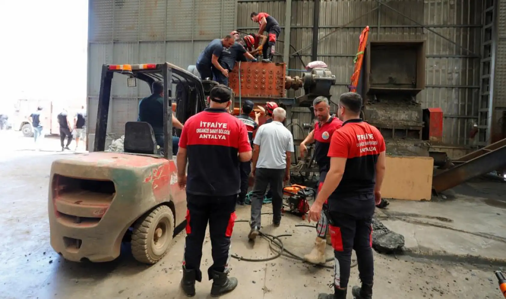 Plastik kırım makinesinde can pazarı