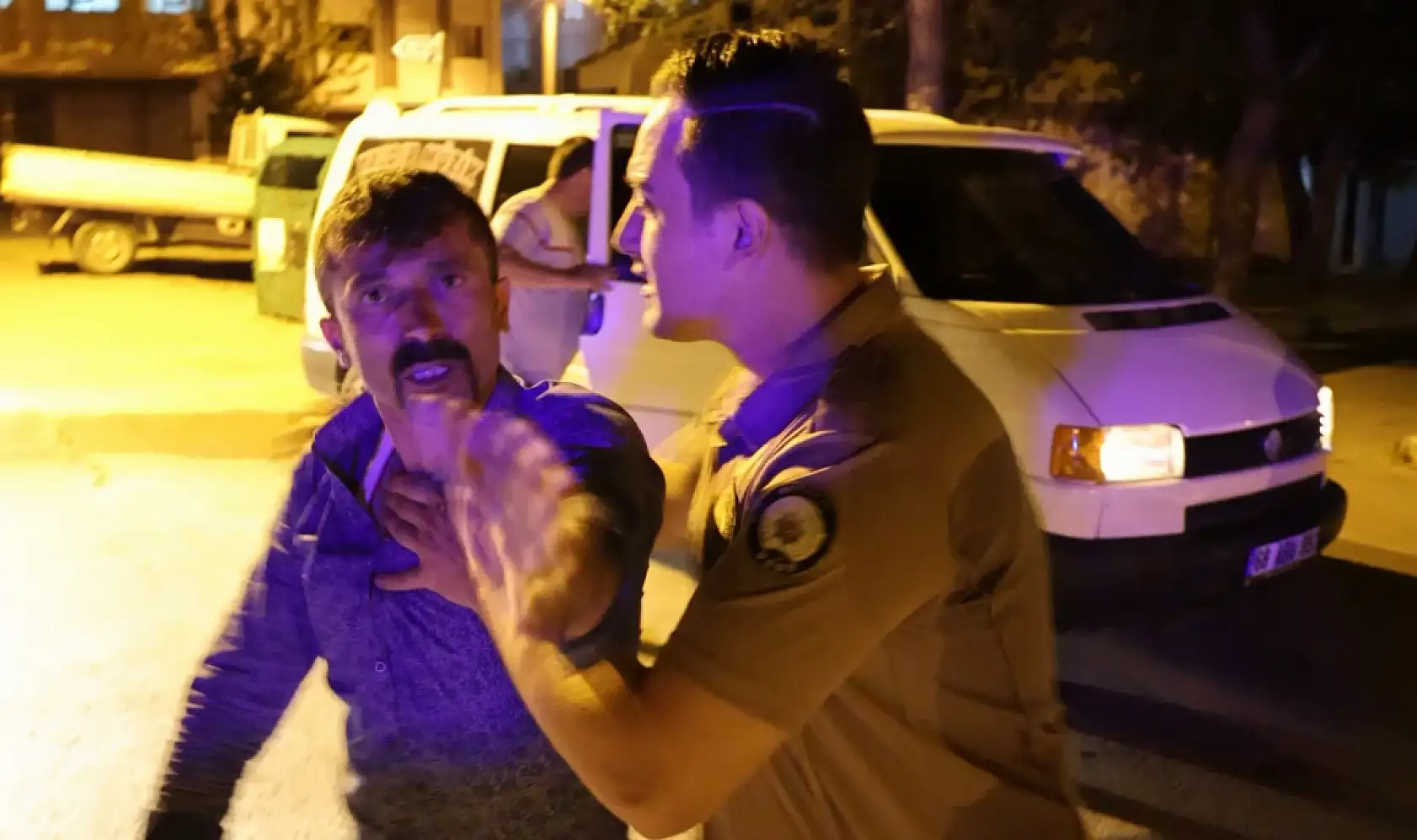 Direksiyon başında alkollü yakalanan müzisyen: 'Zaten meşhurum çek'