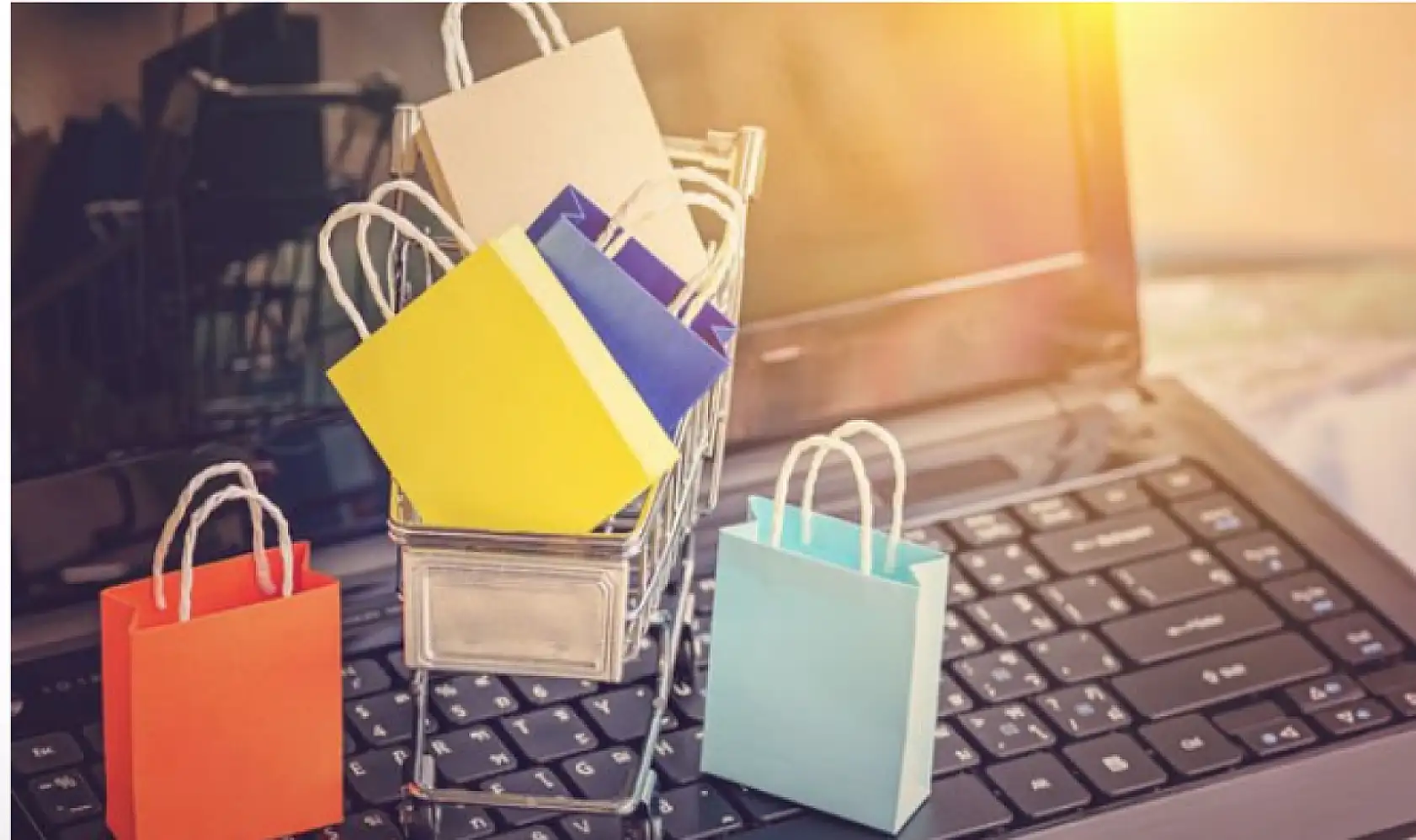 İnternetten Alışverişte Yeni Dönem Başlıyor: Kasım Ayı Öncesinde Resmi Gazete'de Yayımlandı