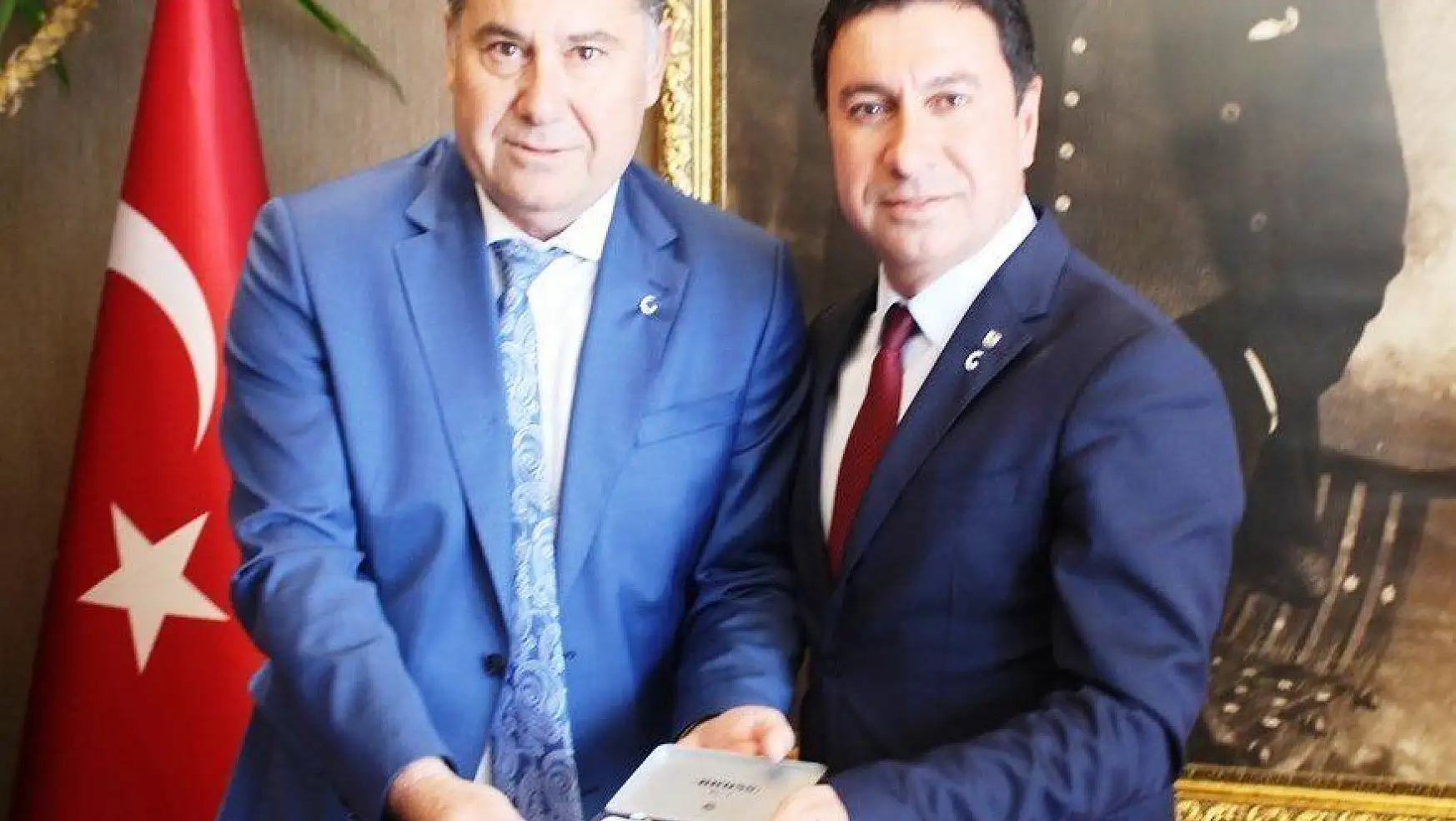 Bodrum Belediye Başkanı Aras görevi Kocadon'dan devraldı